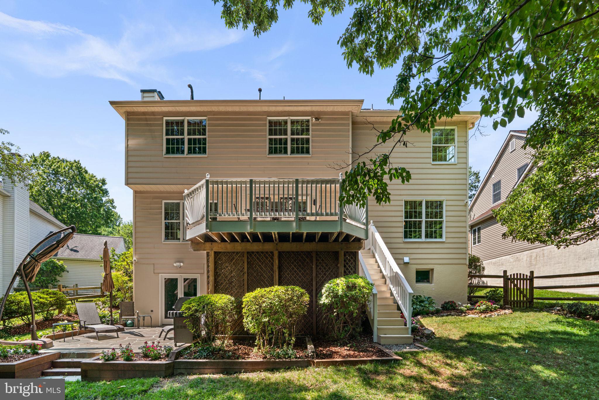 VILLAGE OF RIVER HILL - Residential