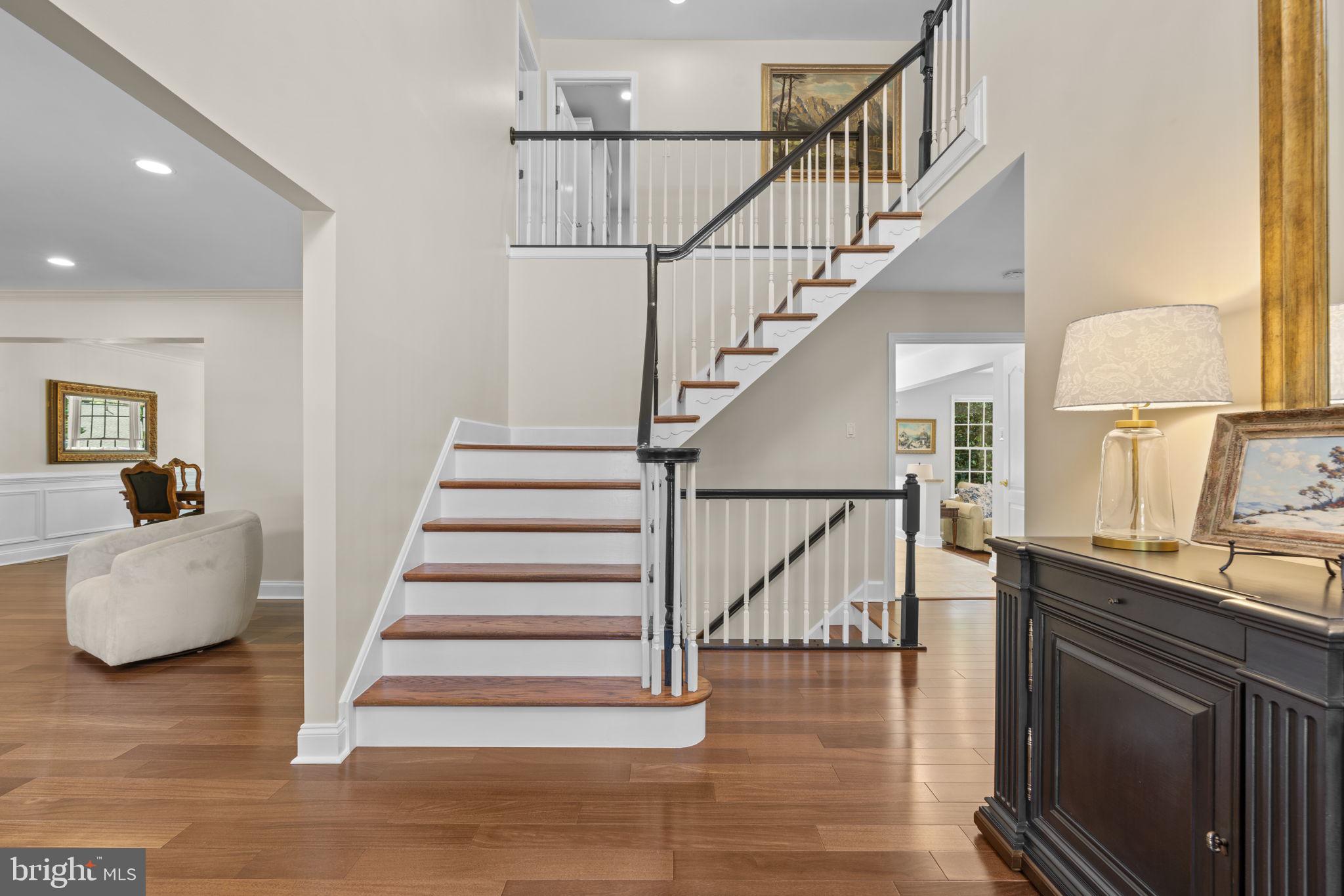 VILLAGE OF RIVER HILL - Residential