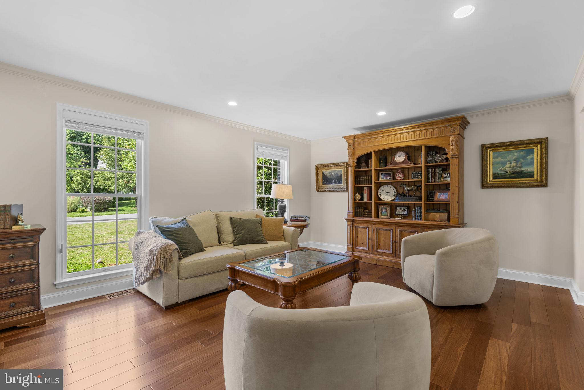 VILLAGE OF RIVER HILL - Residential