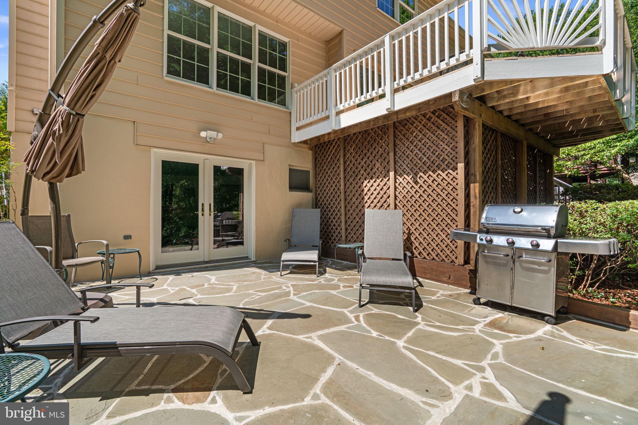 VILLAGE OF RIVER HILL - Residential