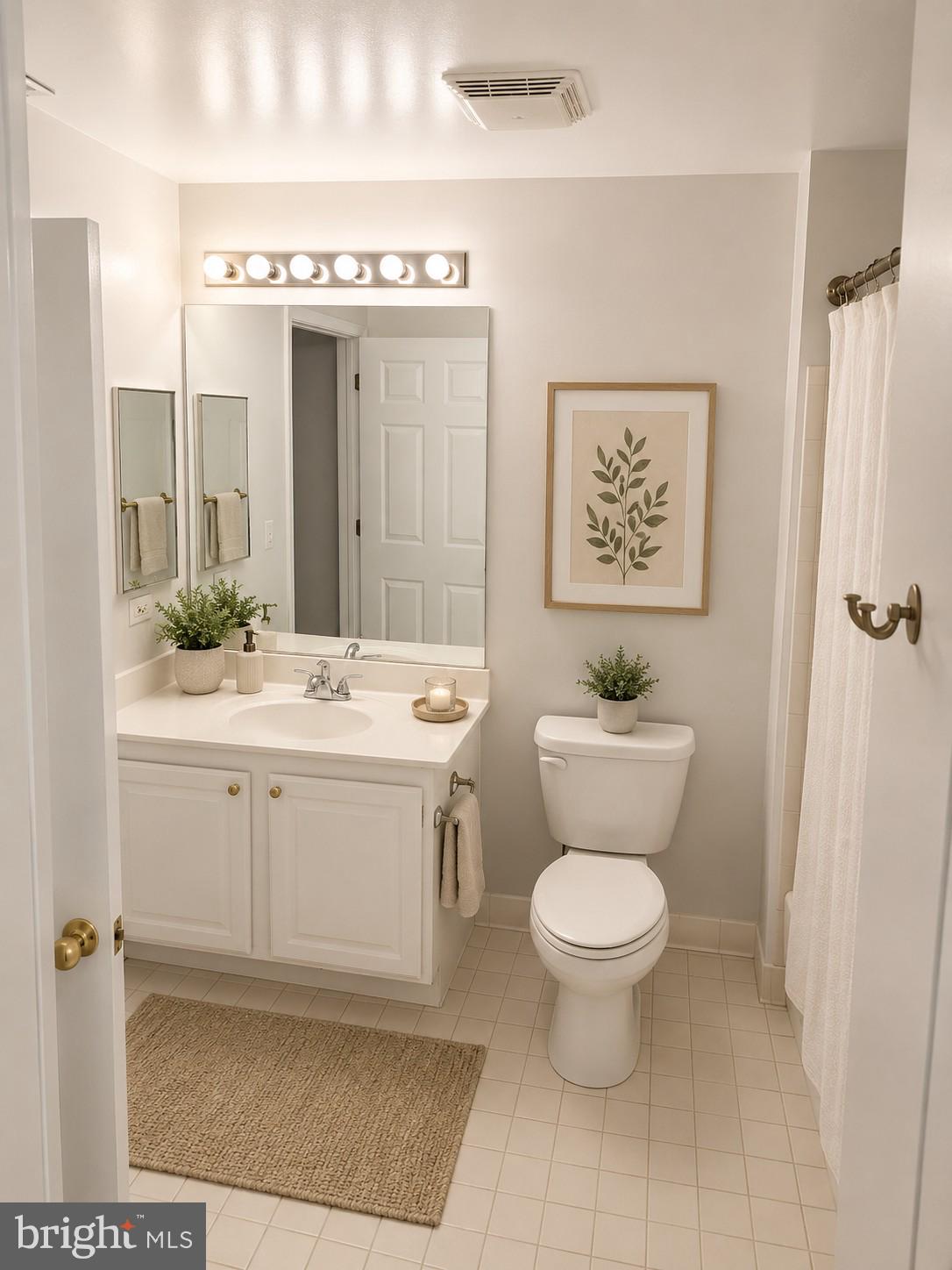 HARBORVIEW CONDOMINIUMS - Residential