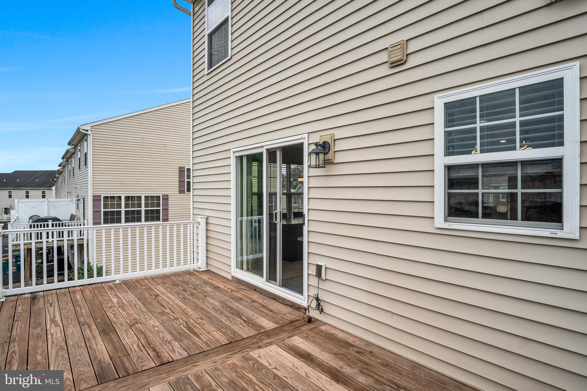 LAUREL RIDGE ESTATES - Residential