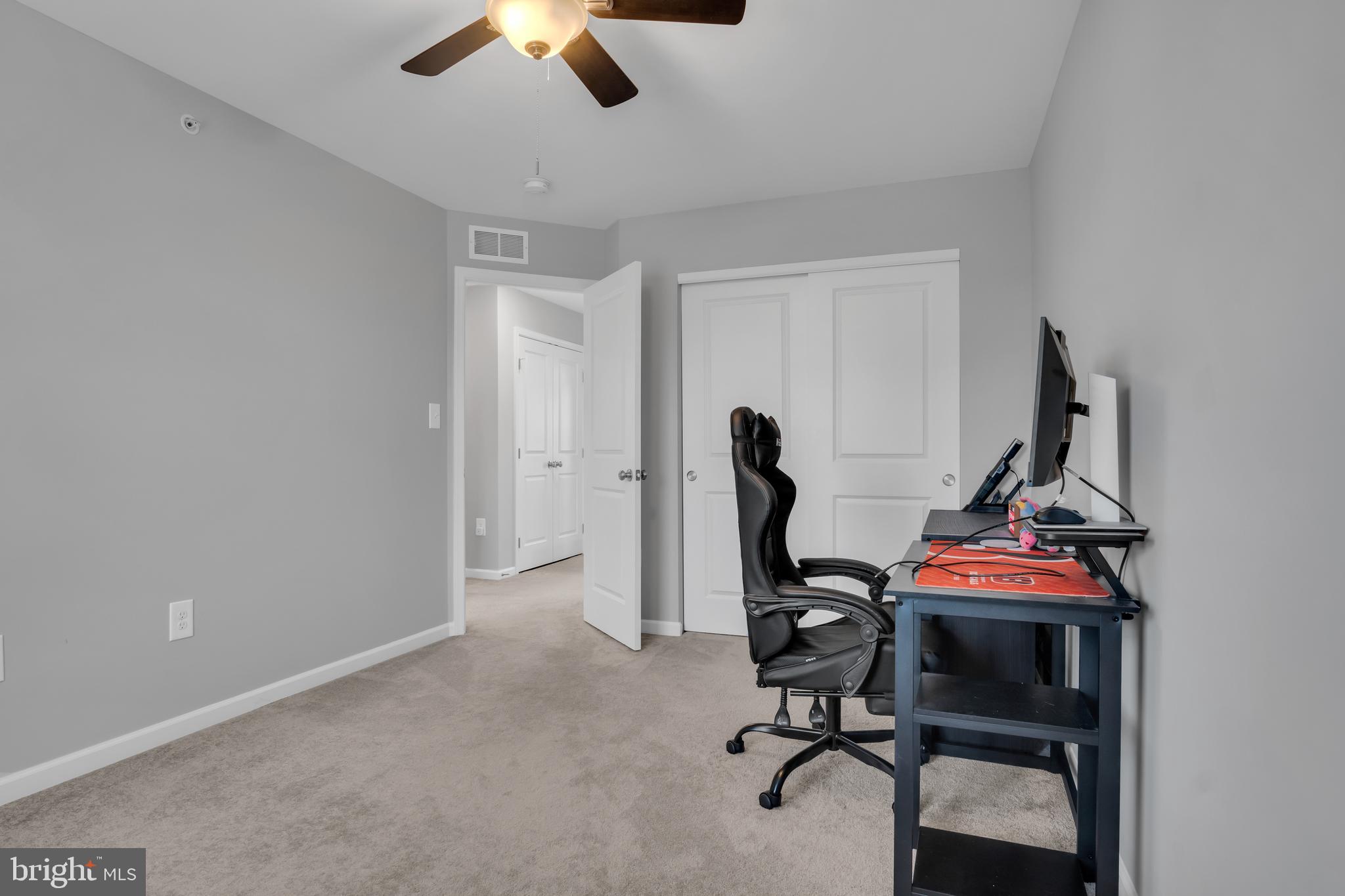 LAUREL RIDGE ESTATES - Residential