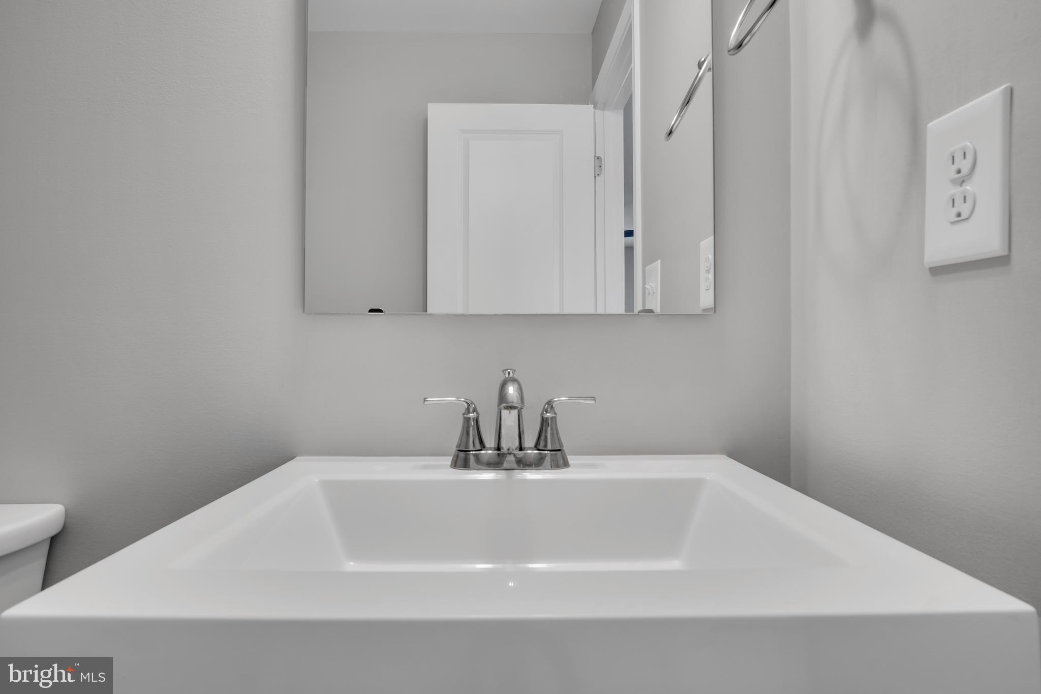 LAUREL RIDGE ESTATES - Residential
