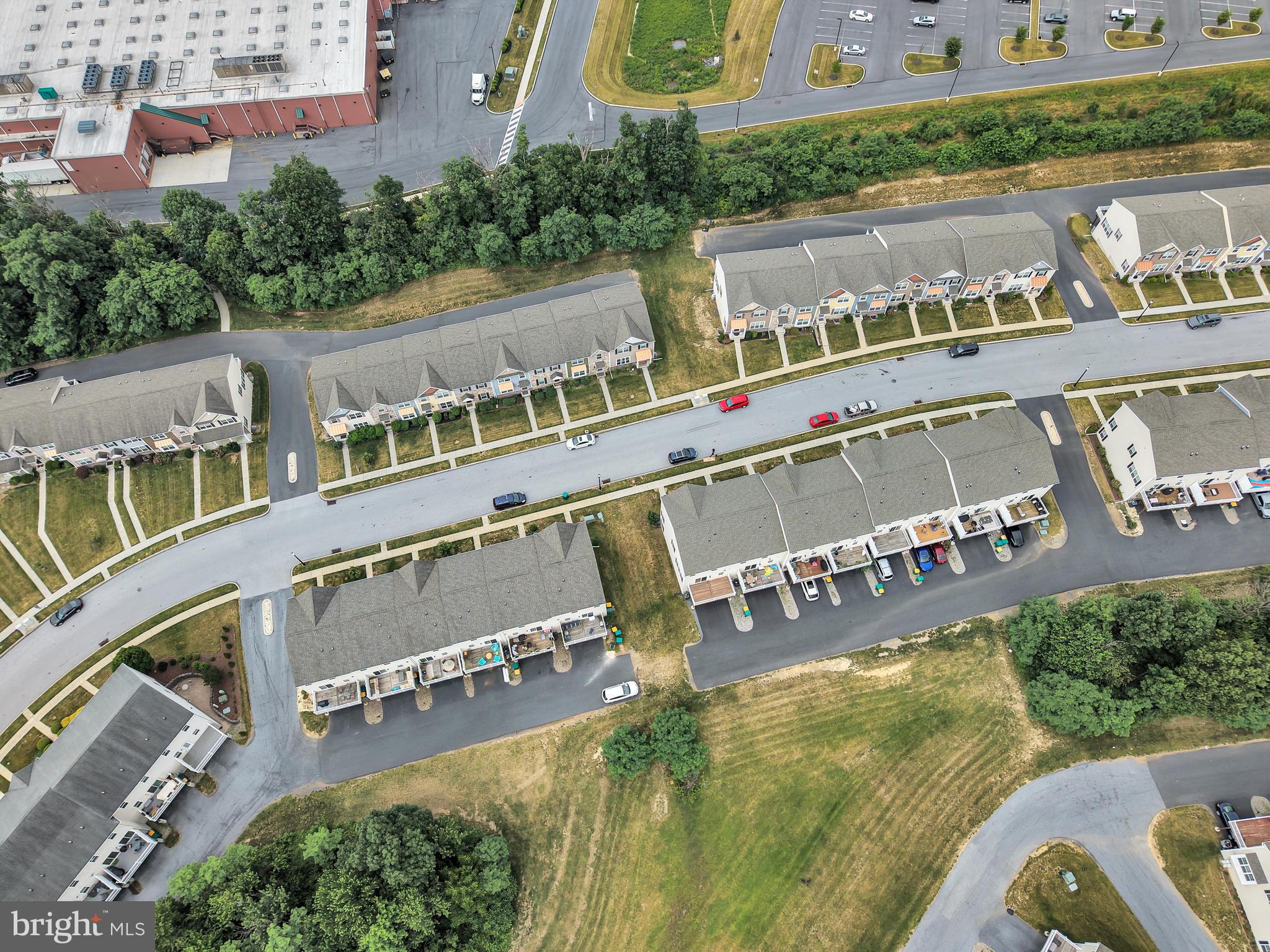 LAUREL RIDGE ESTATES - Residential