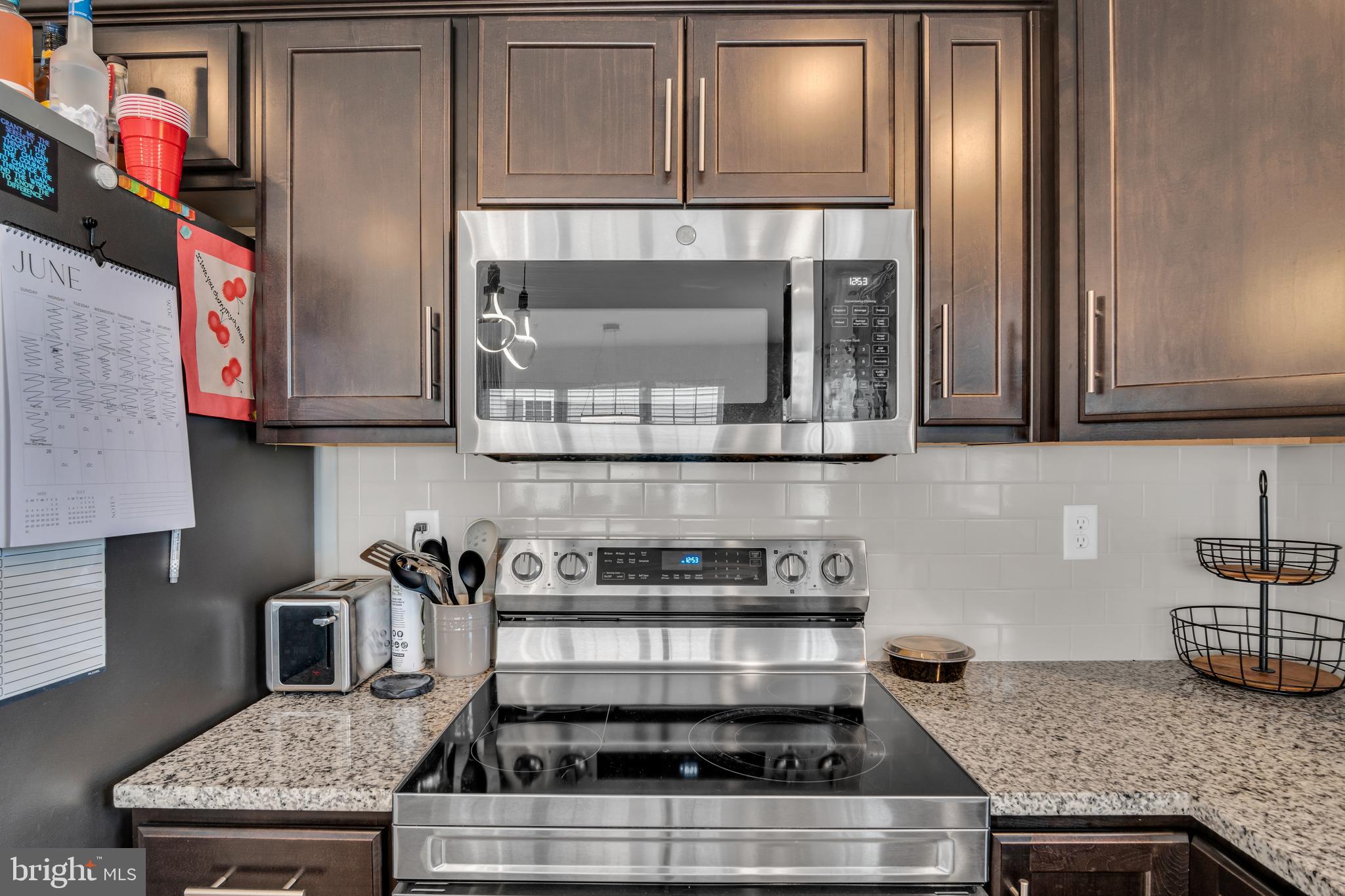 LAUREL RIDGE ESTATES - Residential