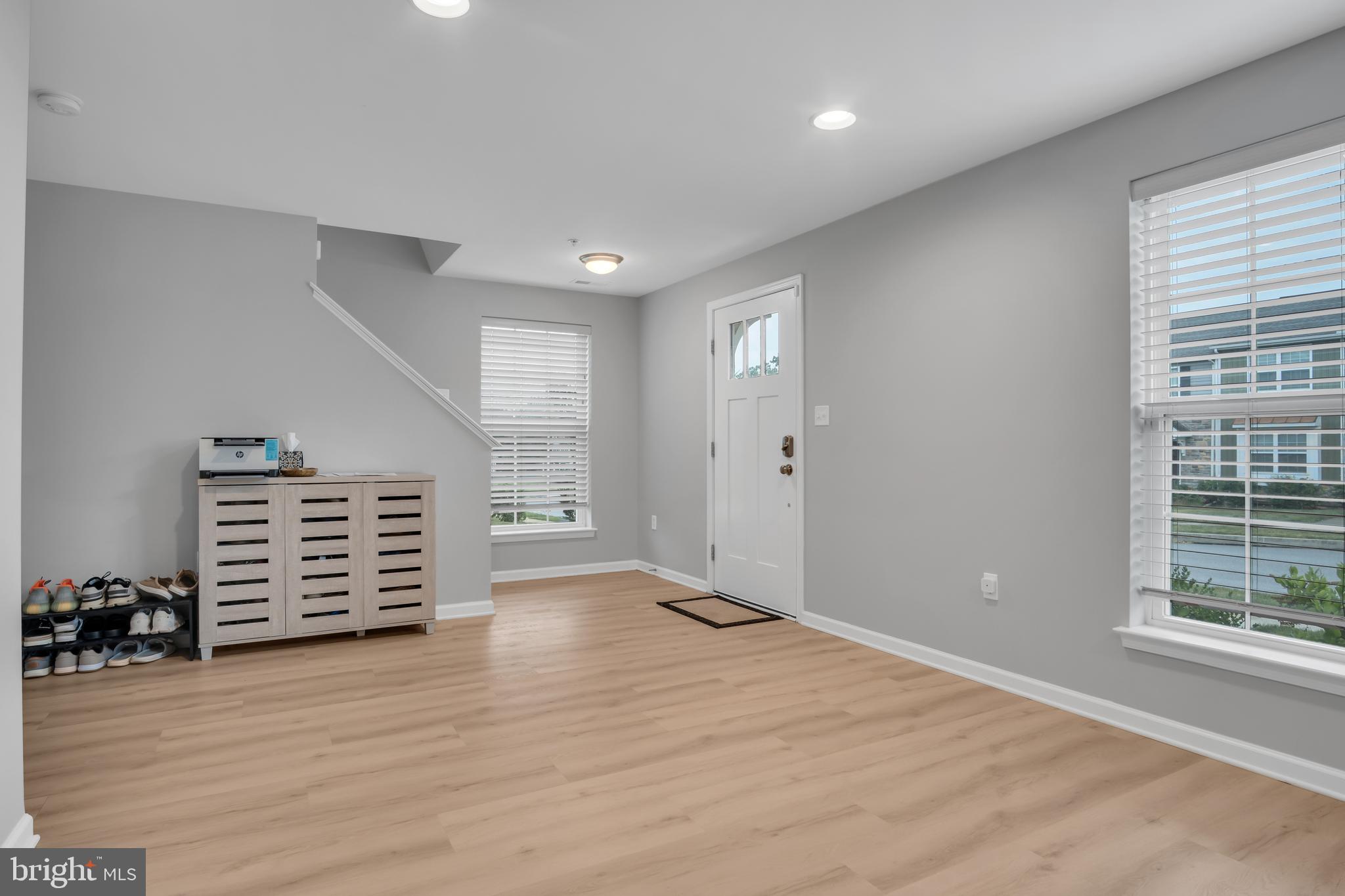 LAUREL RIDGE ESTATES - Residential