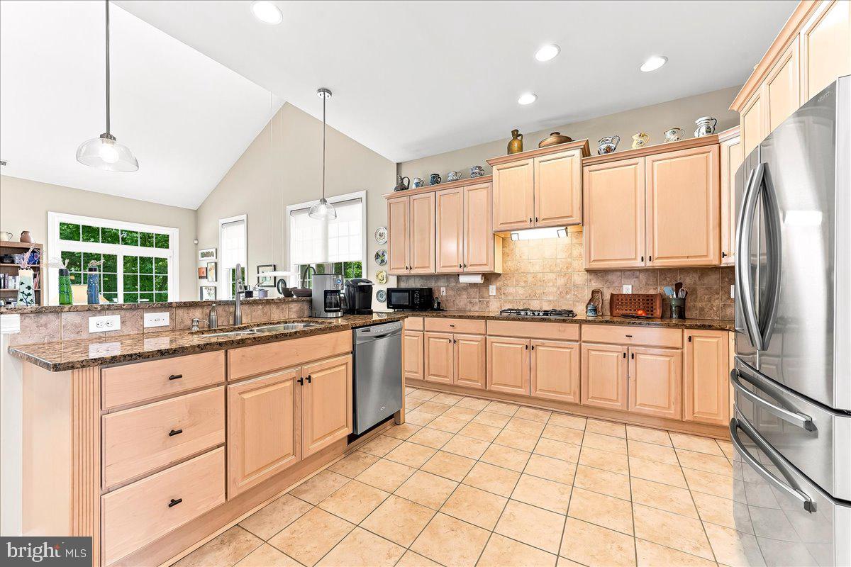REGENCY AT PROVIDENC - Residential