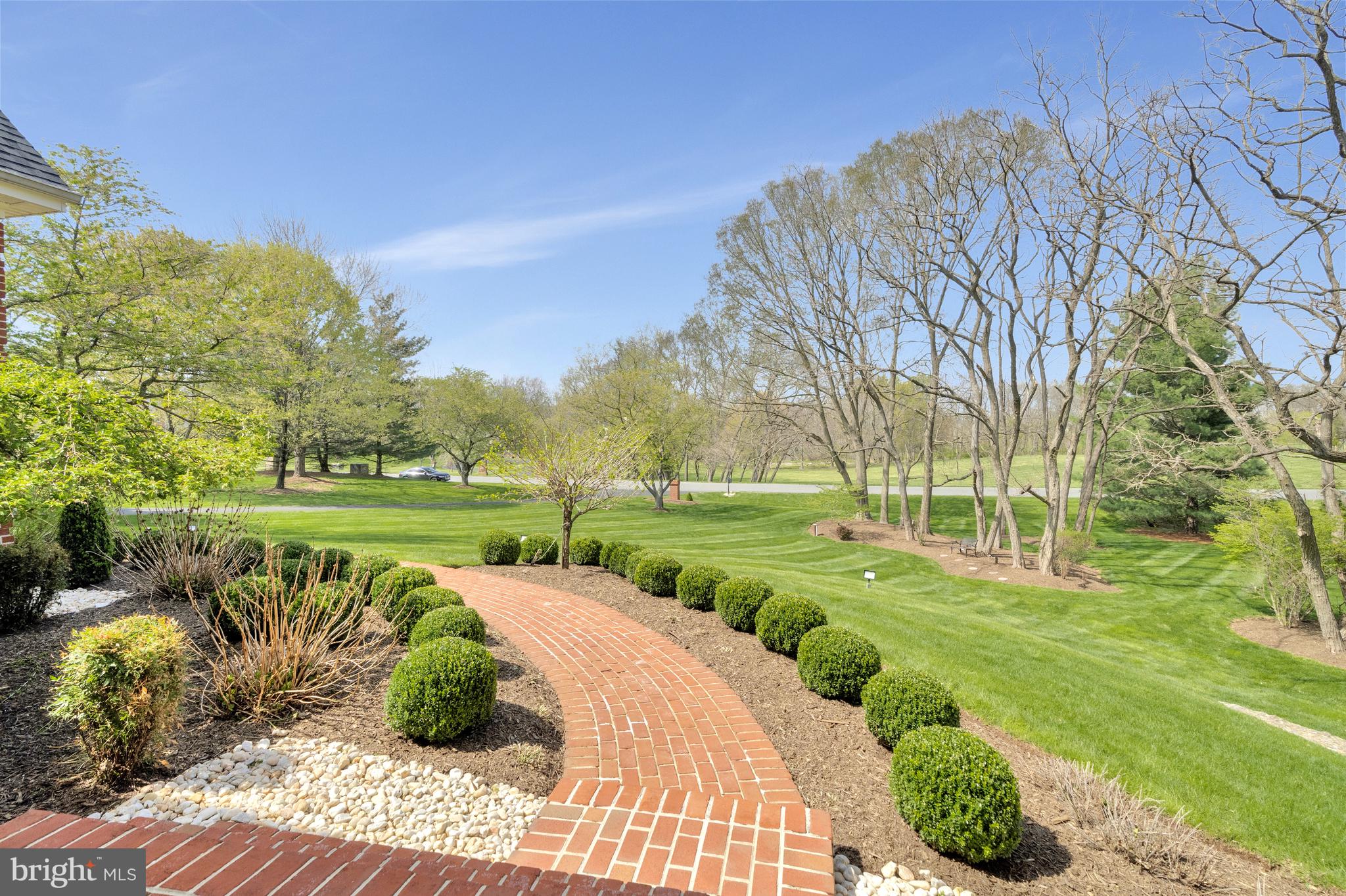 SADDLEBROOK - Residential