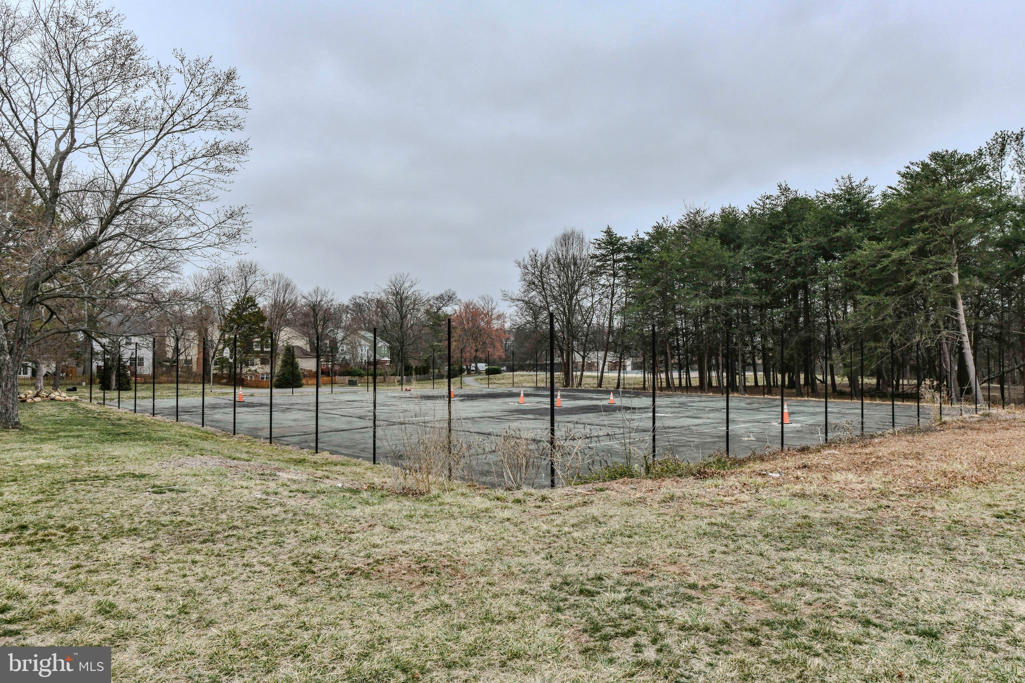 COURTS OF CHANDON - Residential