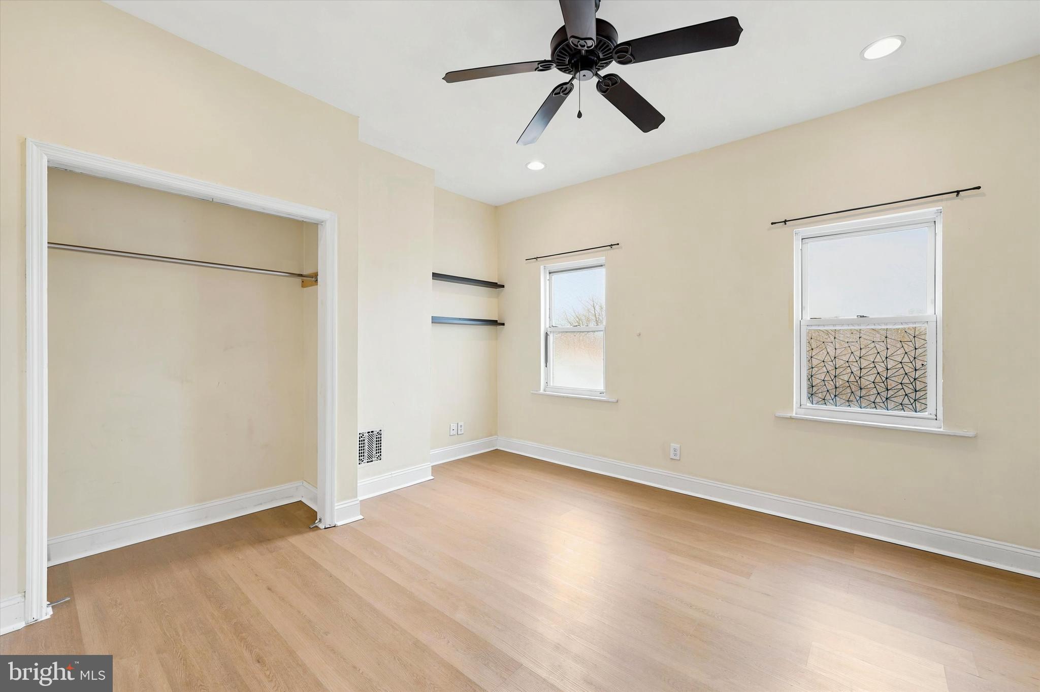 POINT BREEZE - Residential