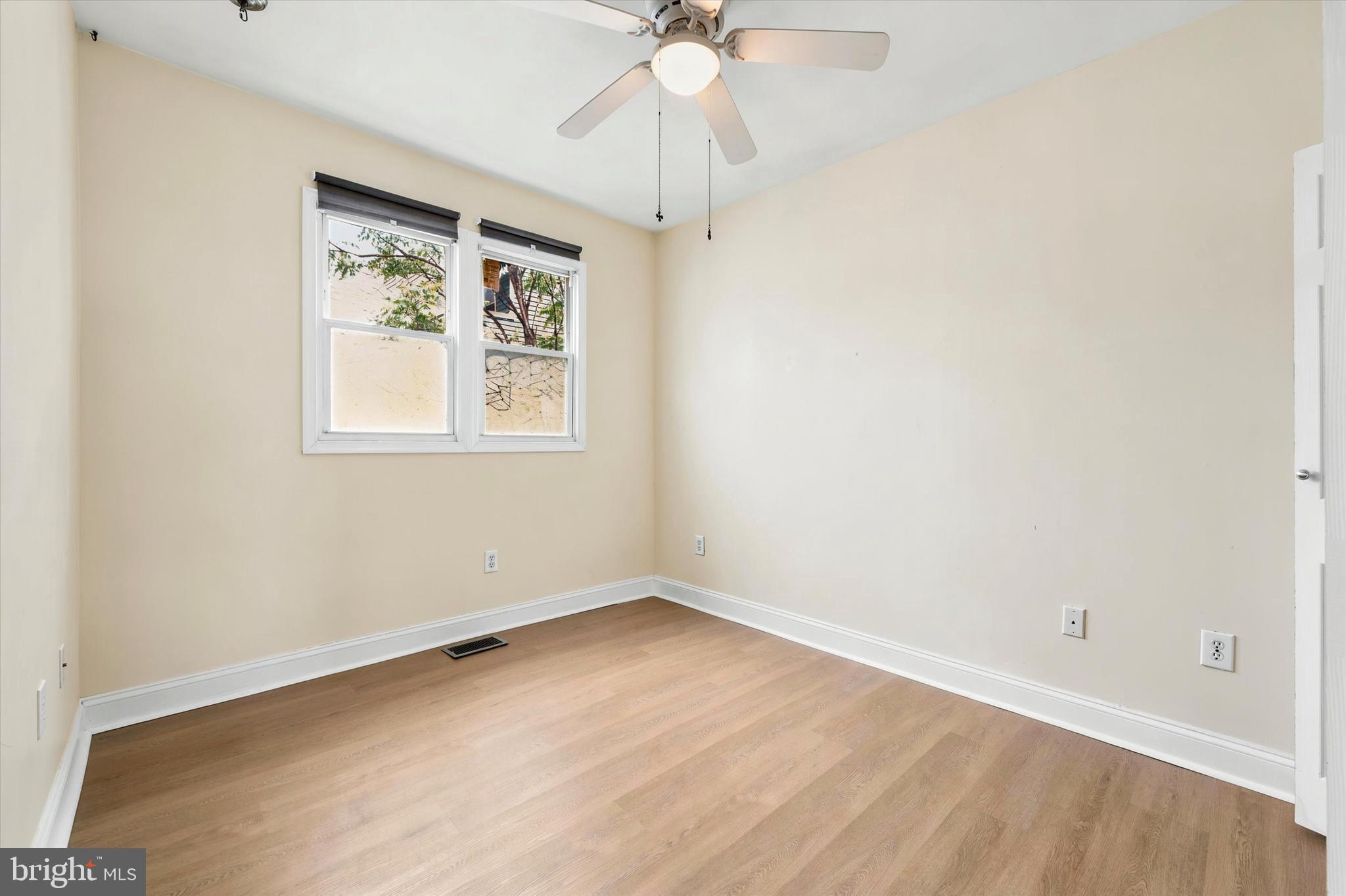 POINT BREEZE - Residential