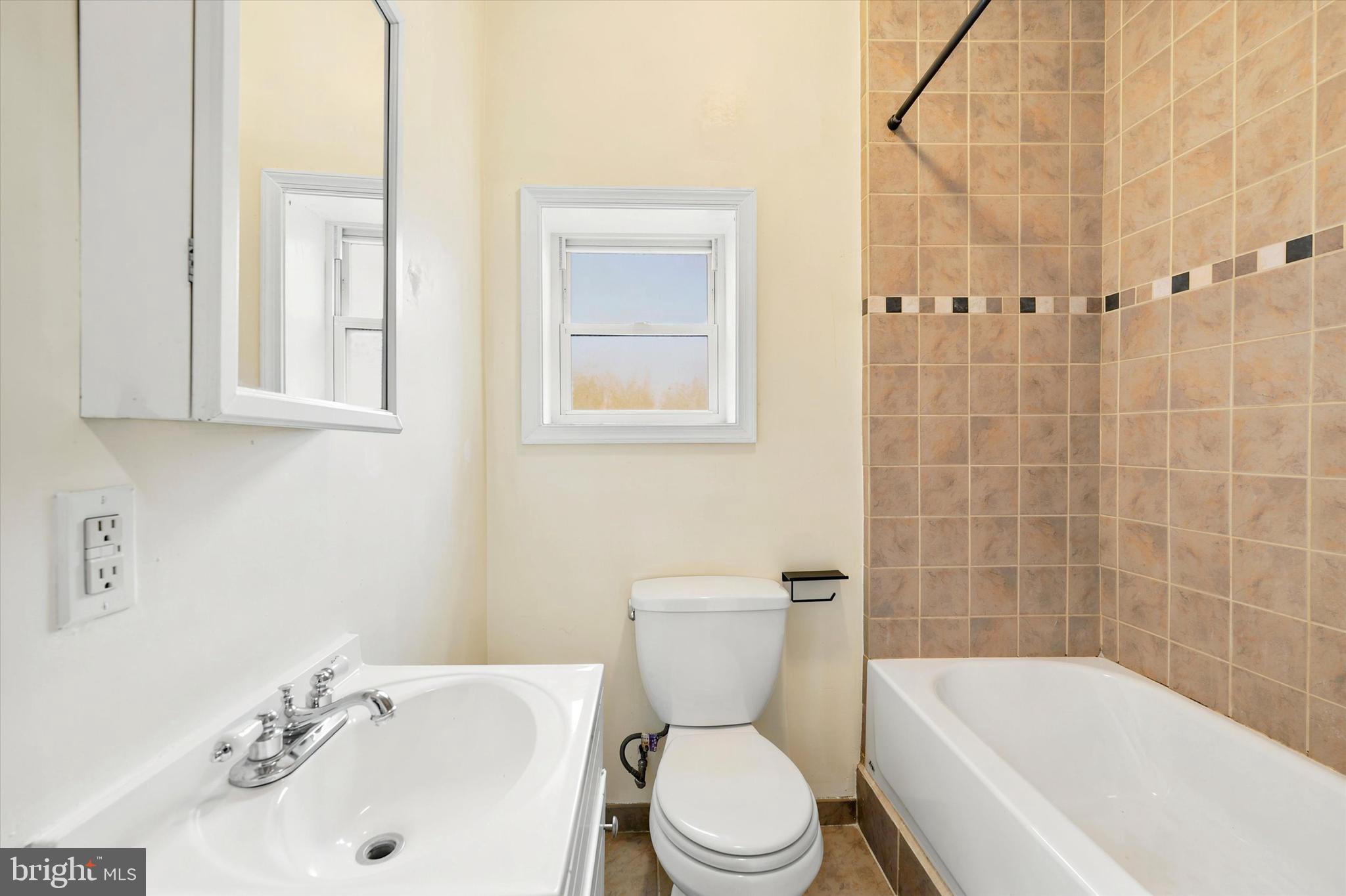 POINT BREEZE - Residential