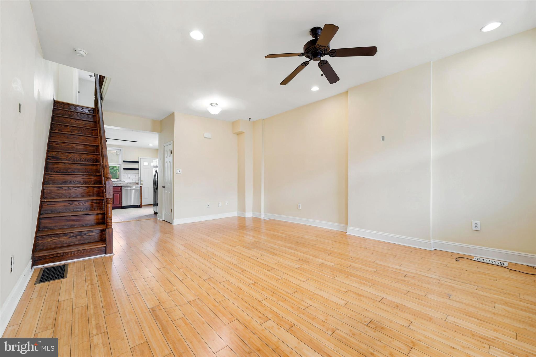POINT BREEZE - Residential