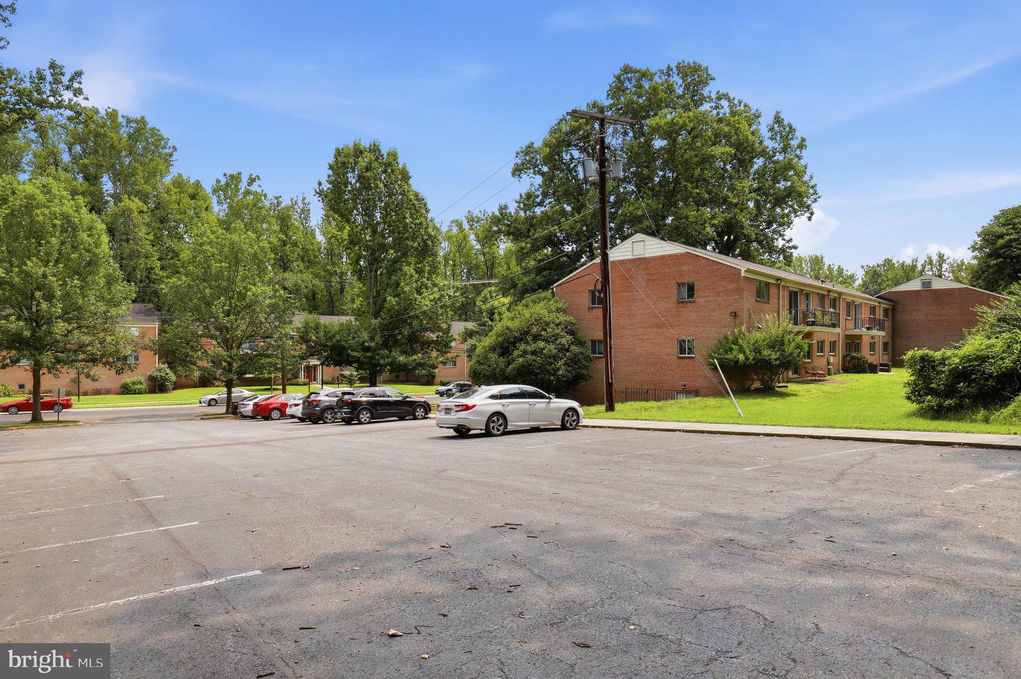 PARKSIDE CONDOMINIUMS - Residential
