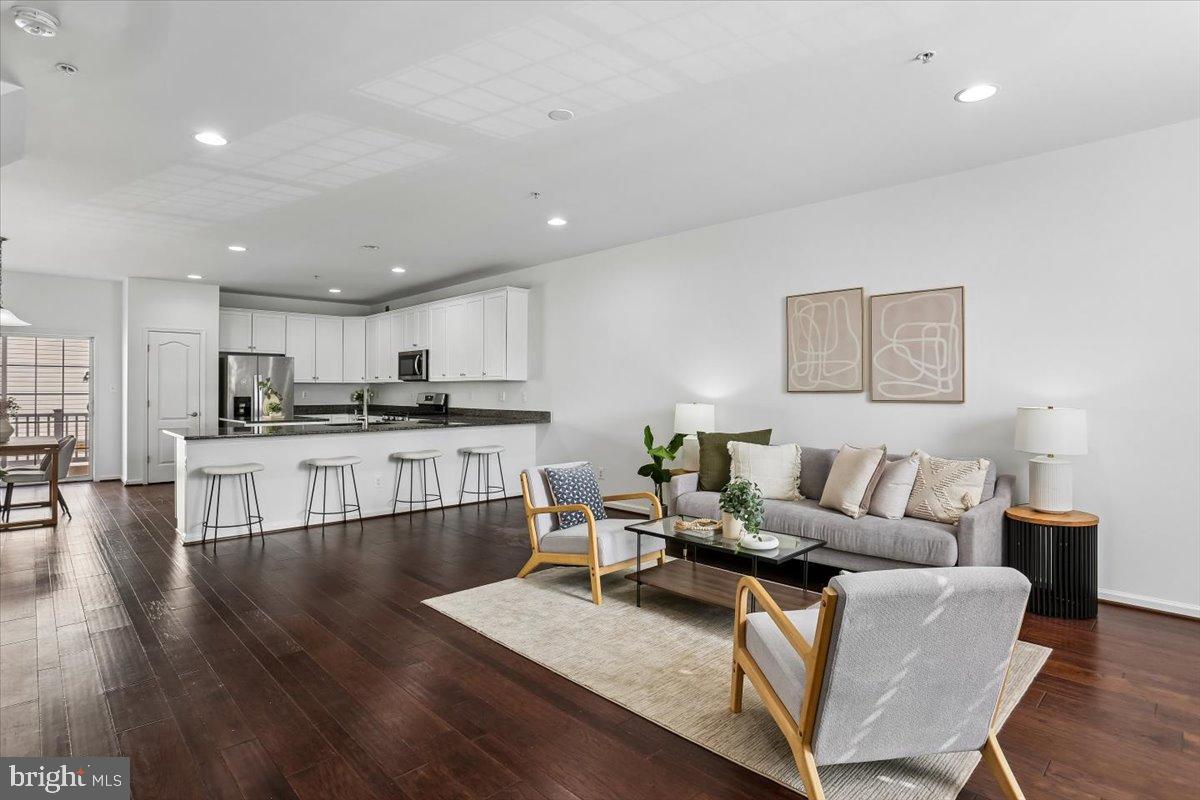 MORRIS PLACE - Residential