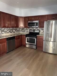 FOX CHASE - Residential