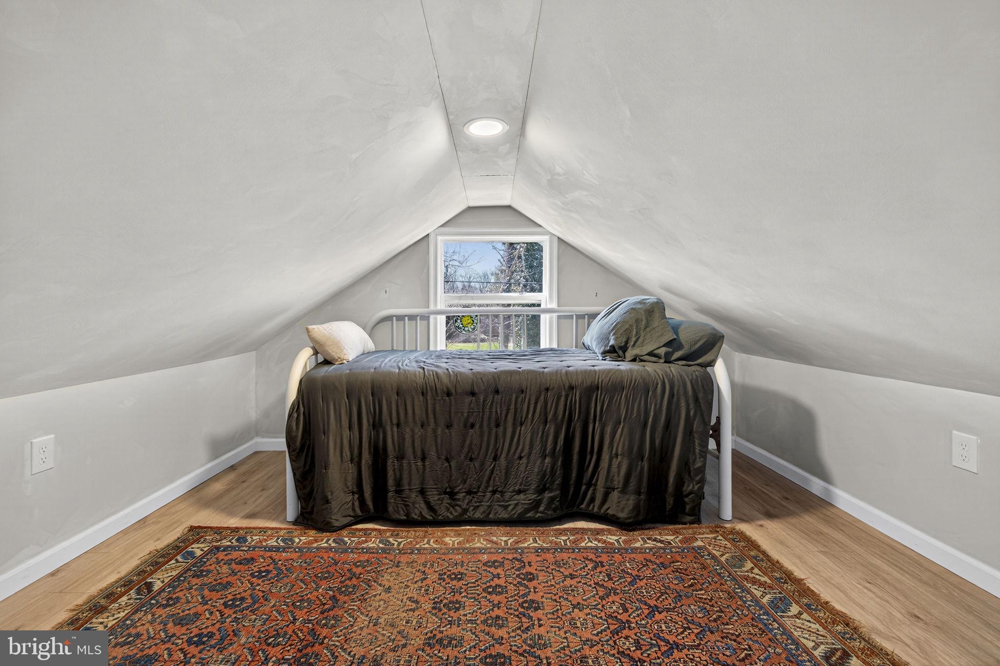 SHEPHERDSTOWN - Residential