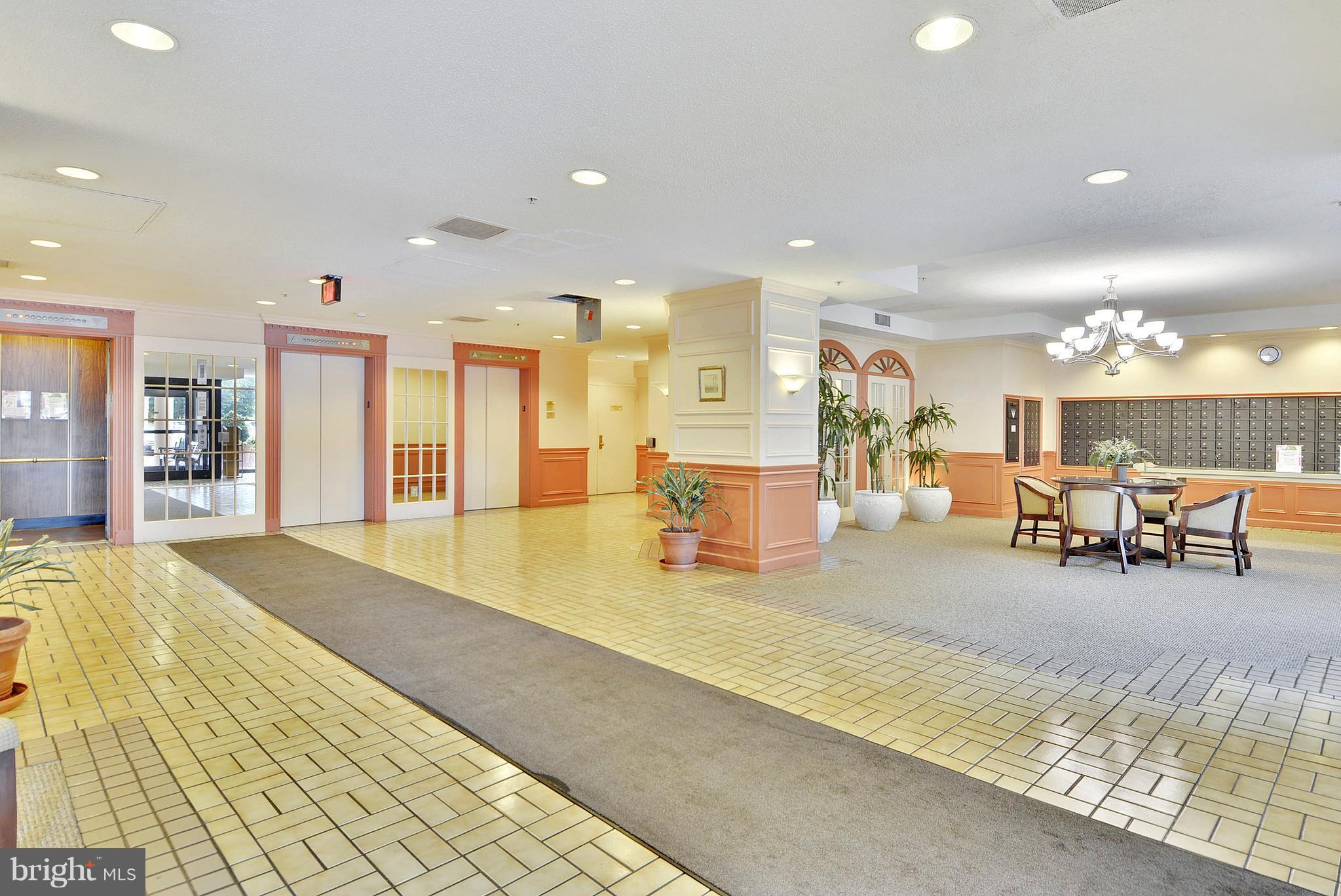 GREENS AT LEISURE WORLD - Residential