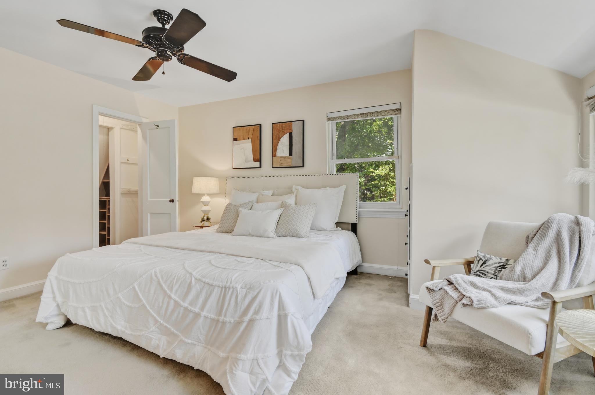 OVER LEE KNOLLS - Residential