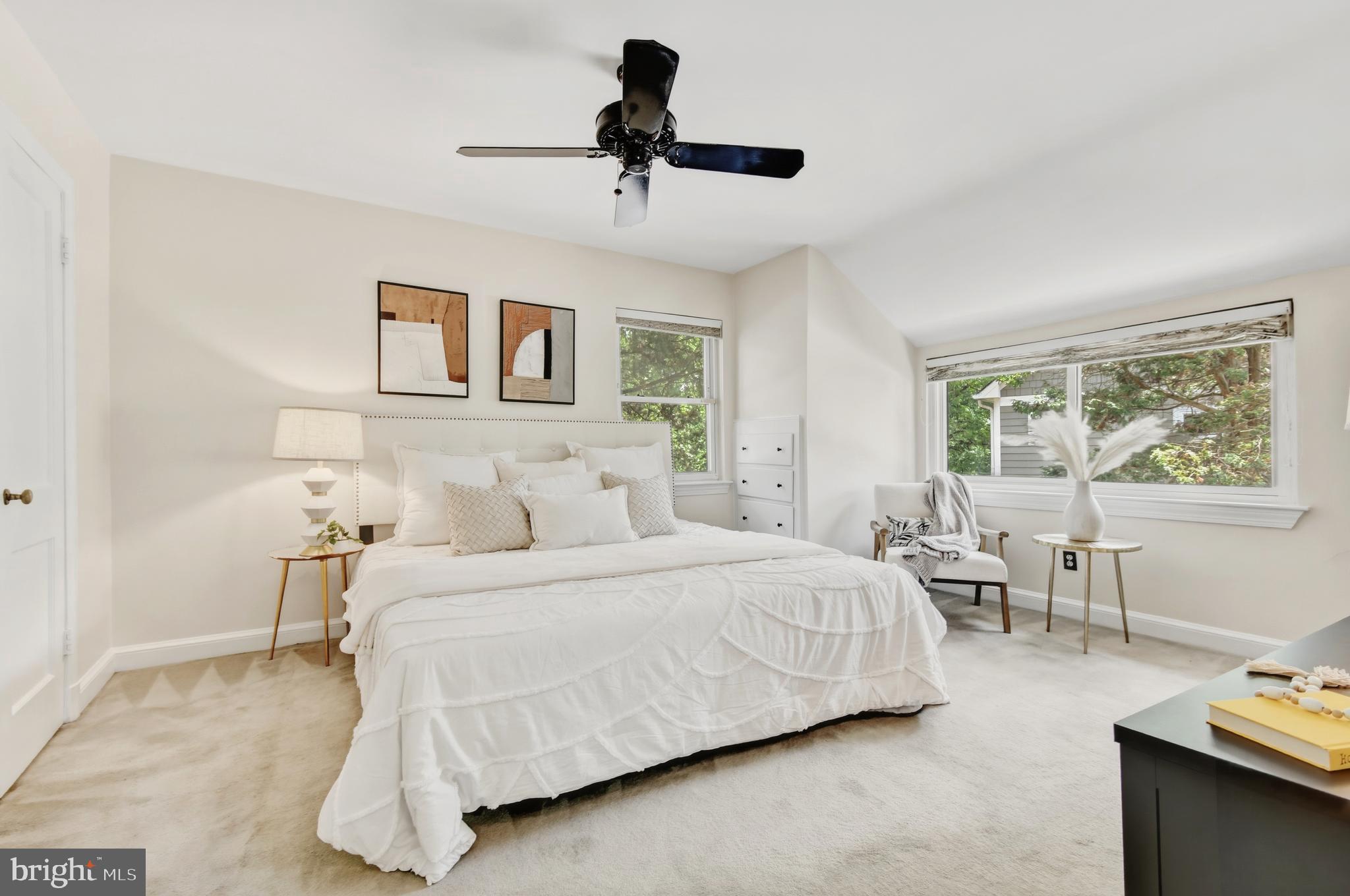 OVER LEE KNOLLS - Residential