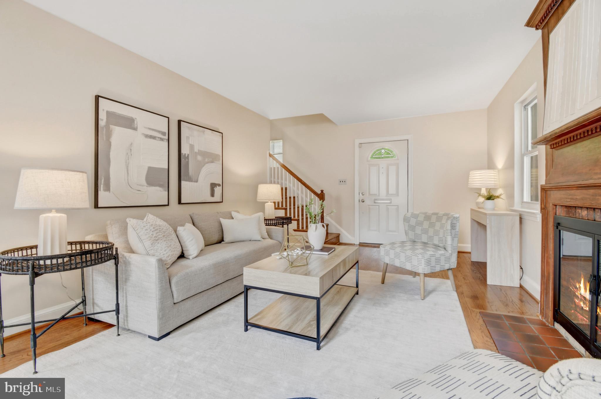OVER LEE KNOLLS - Residential