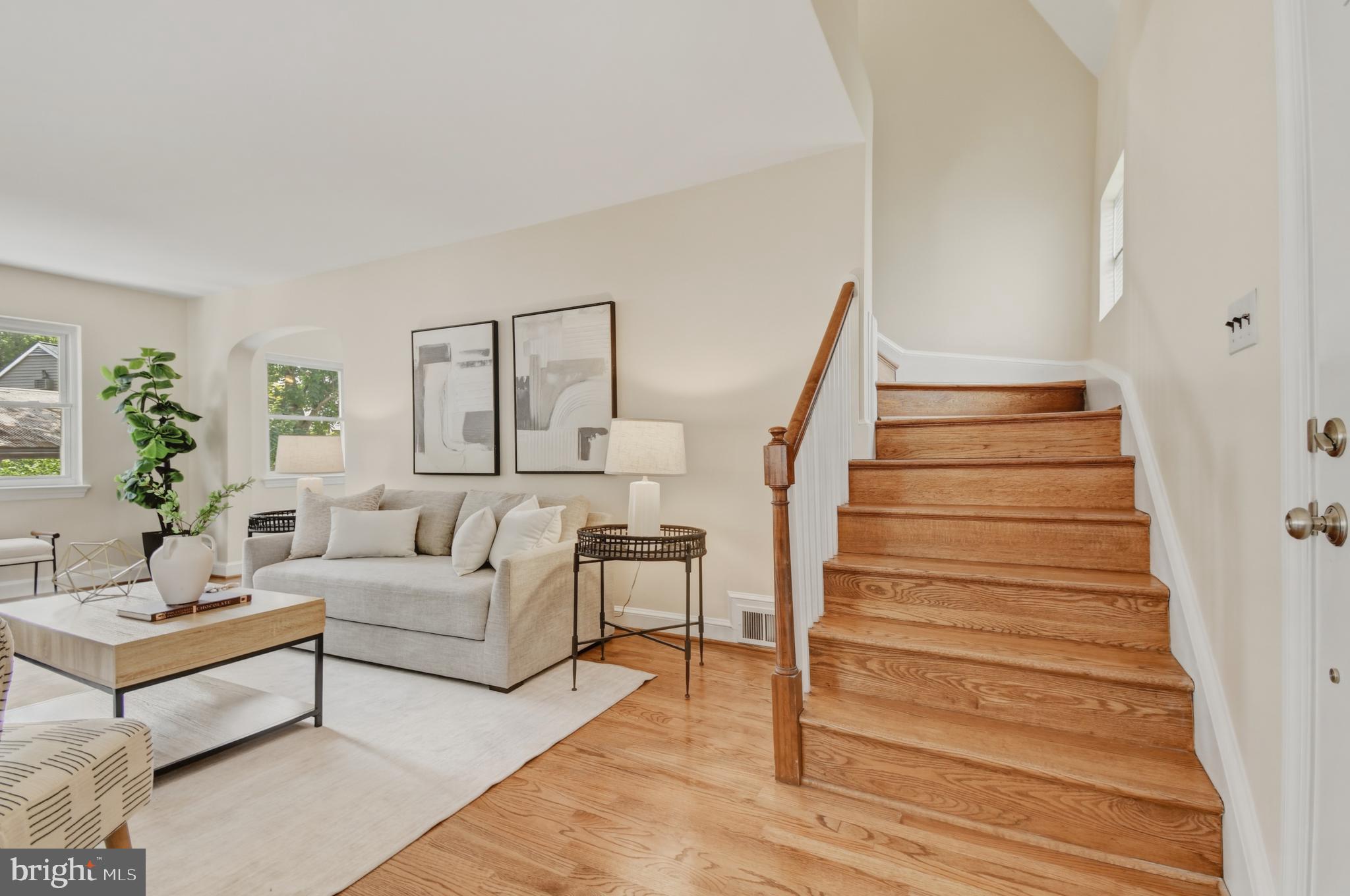 OVER LEE KNOLLS - Residential