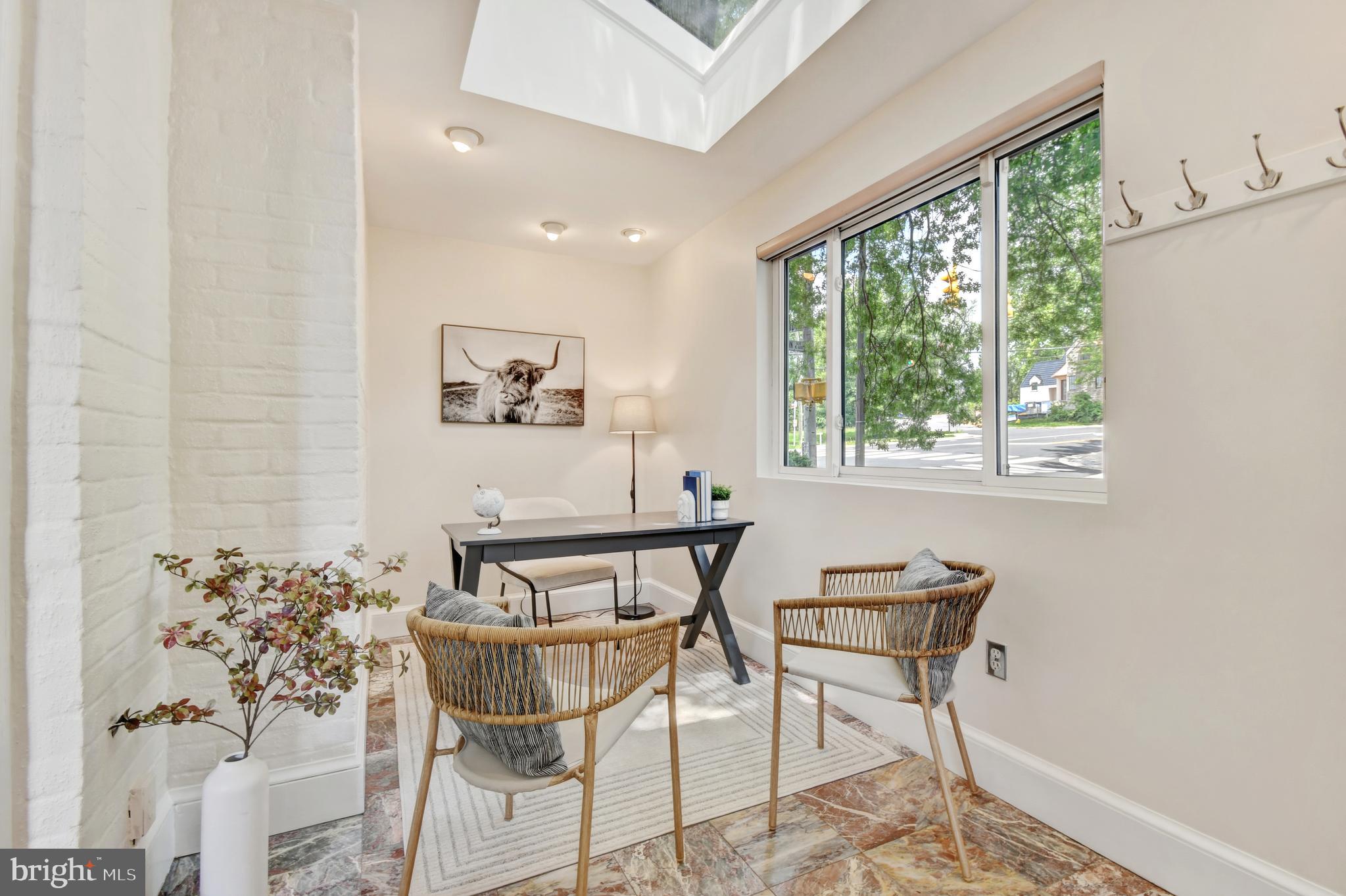 OVER LEE KNOLLS - Residential