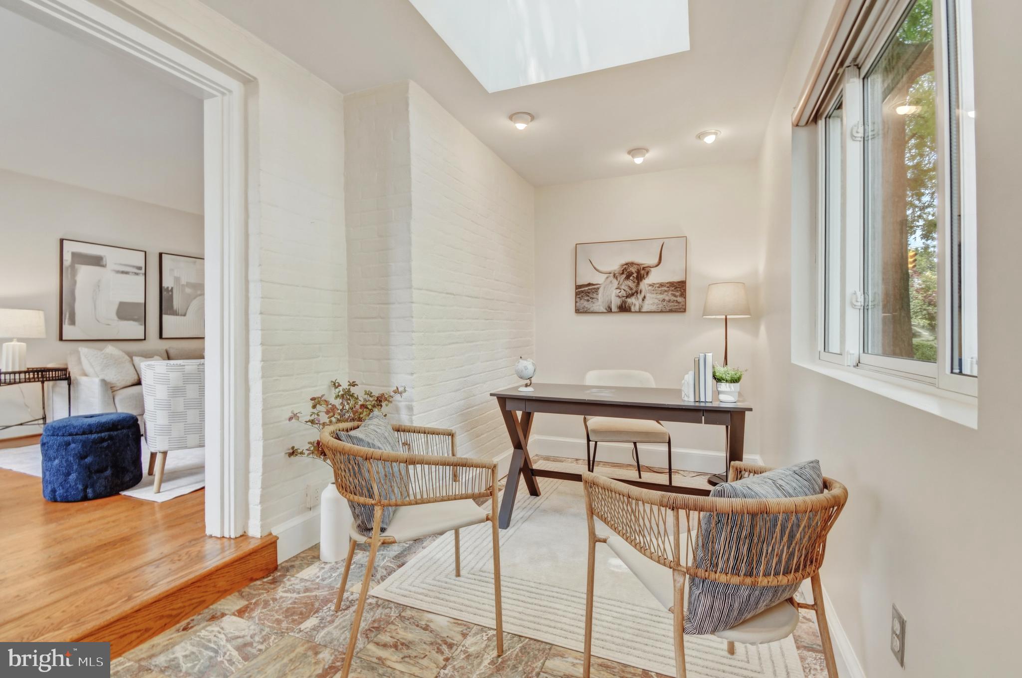 OVER LEE KNOLLS - Residential