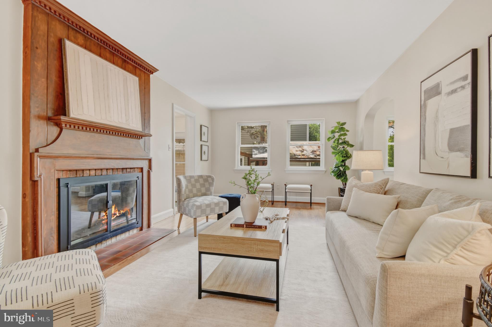 OVER LEE KNOLLS - Residential