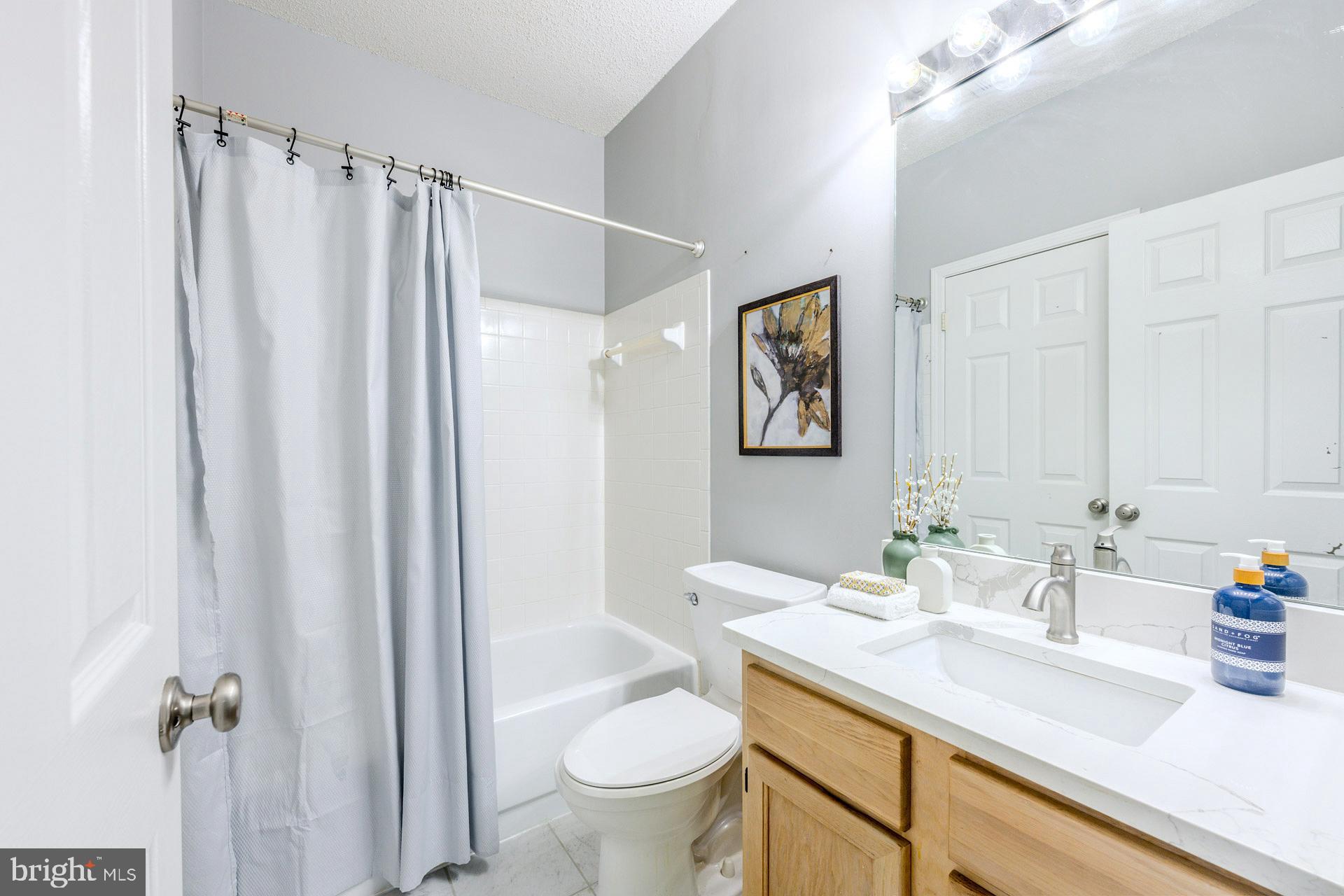 STONECROFT CONDO - Residential