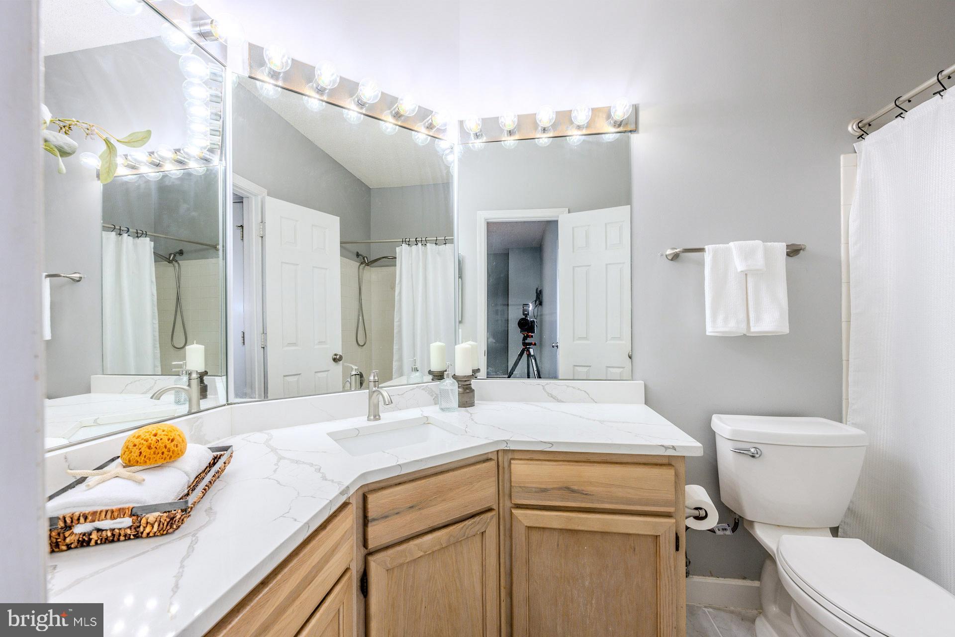 STONECROFT CONDO - Residential