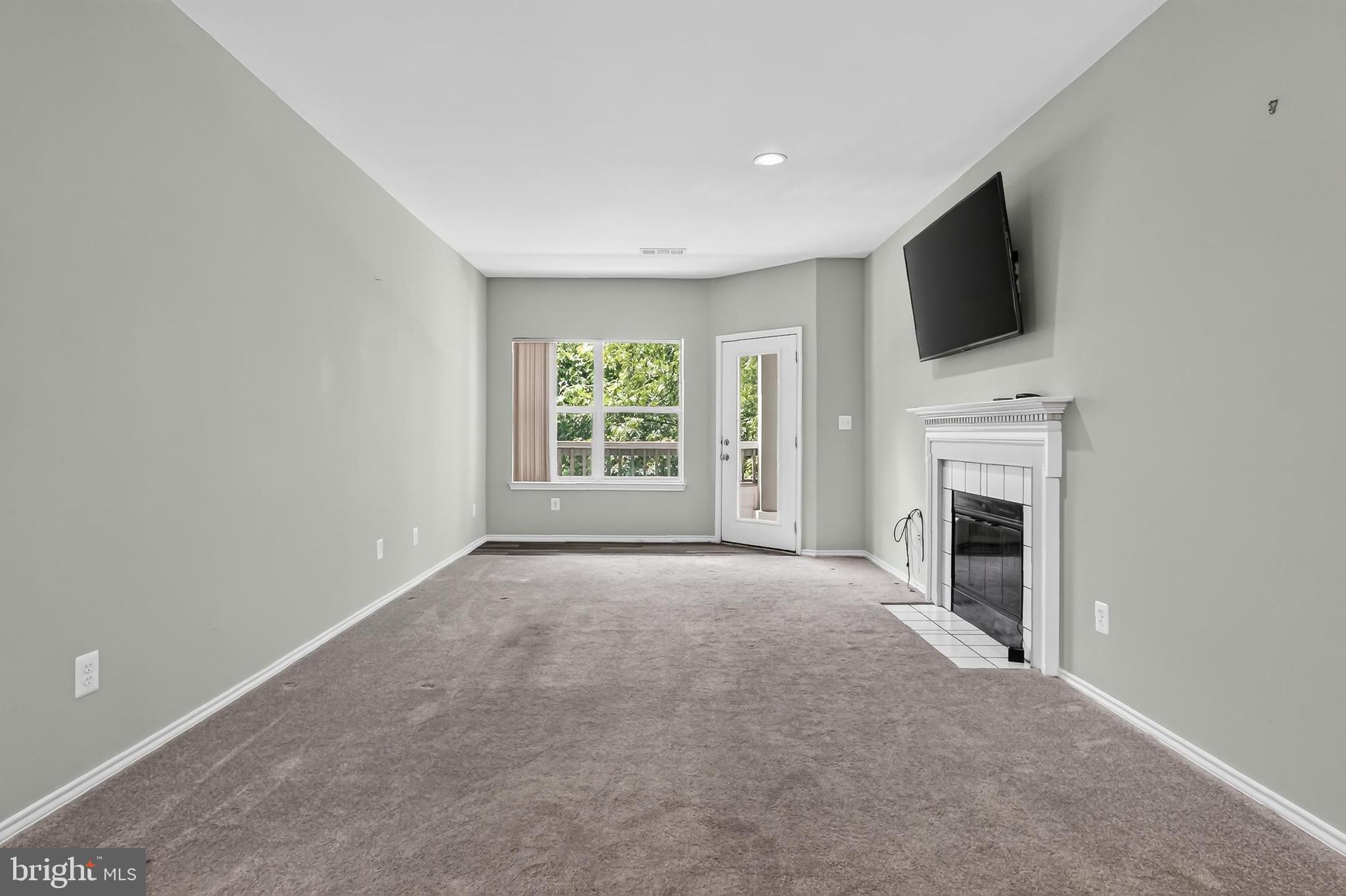 STONECROFT CONDO - Residential