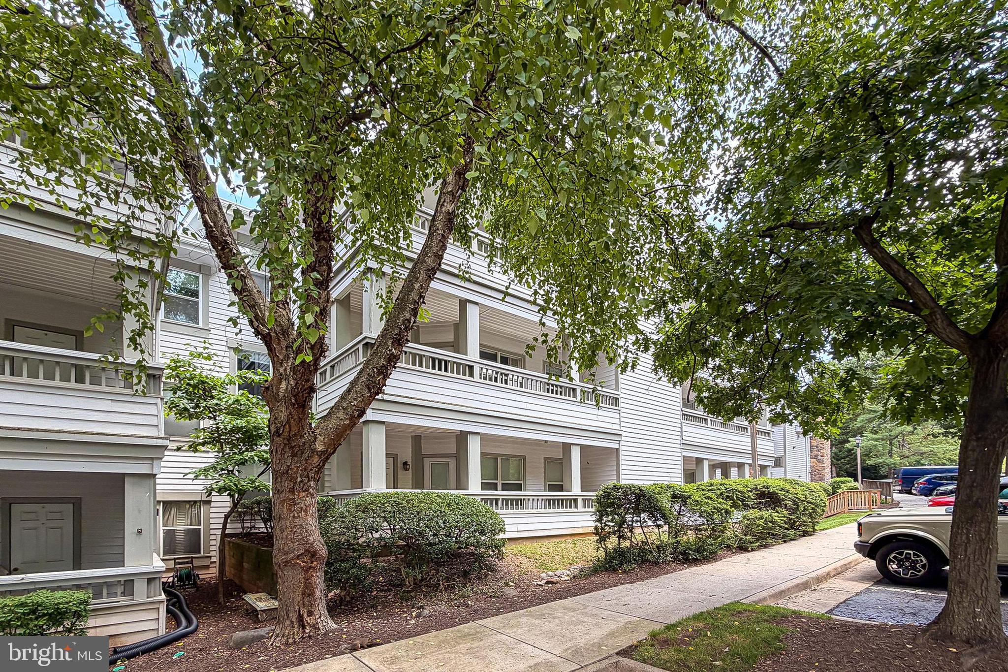 STONECROFT CONDO - Residential