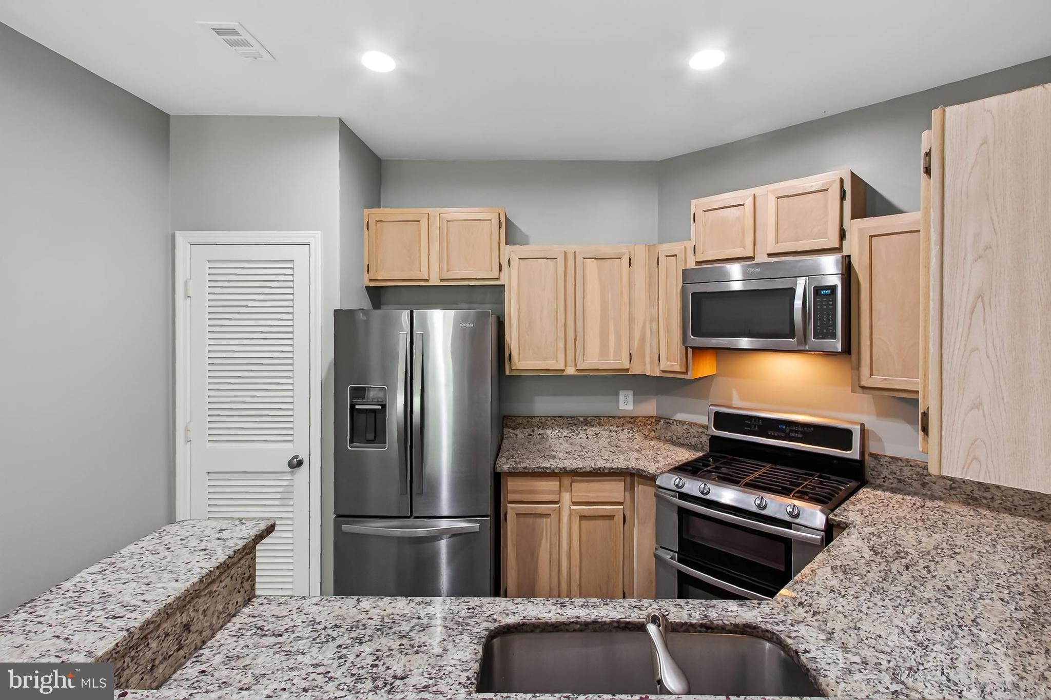 STONECROFT CONDO - Residential