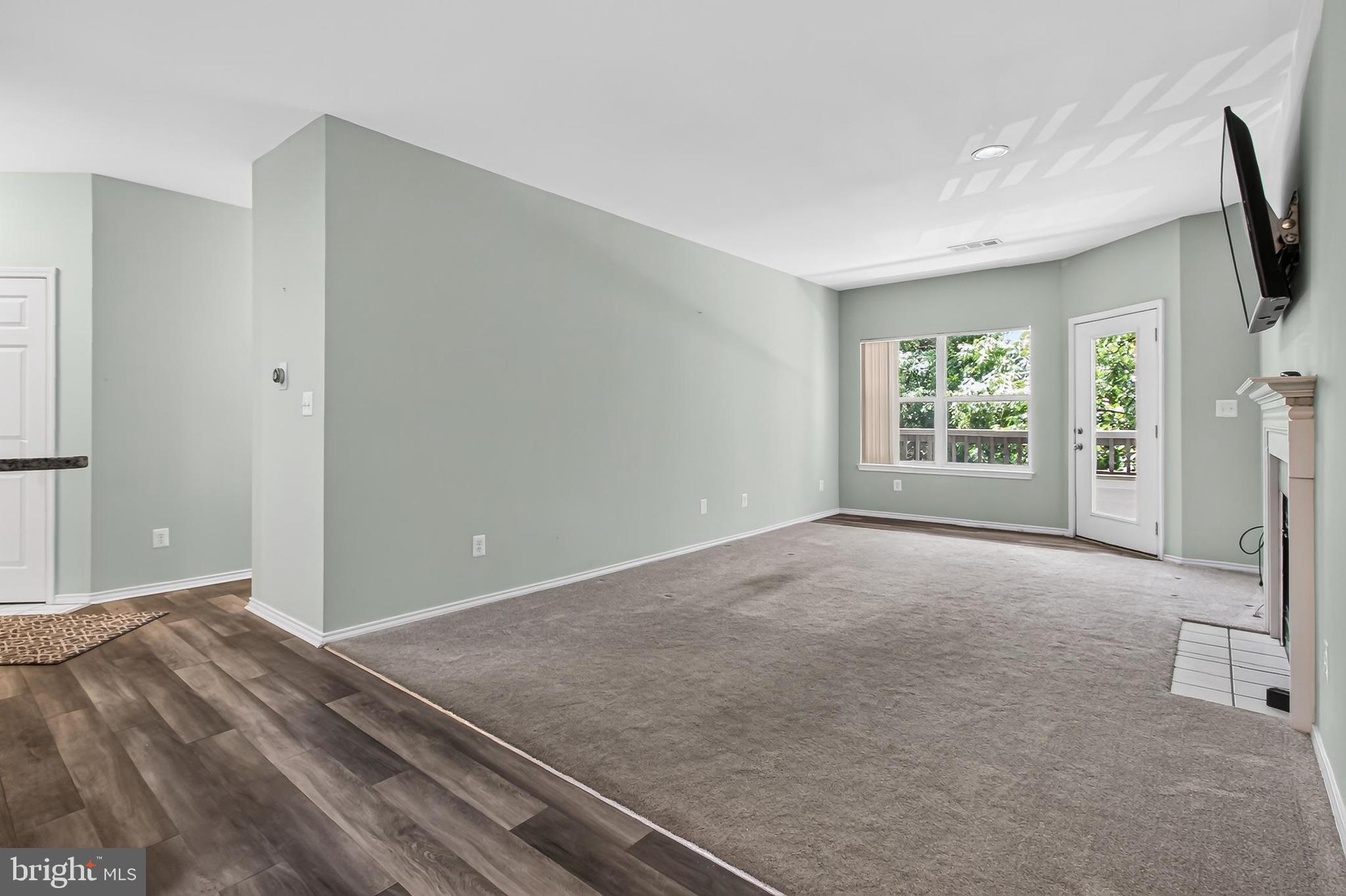 STONECROFT CONDO - Residential