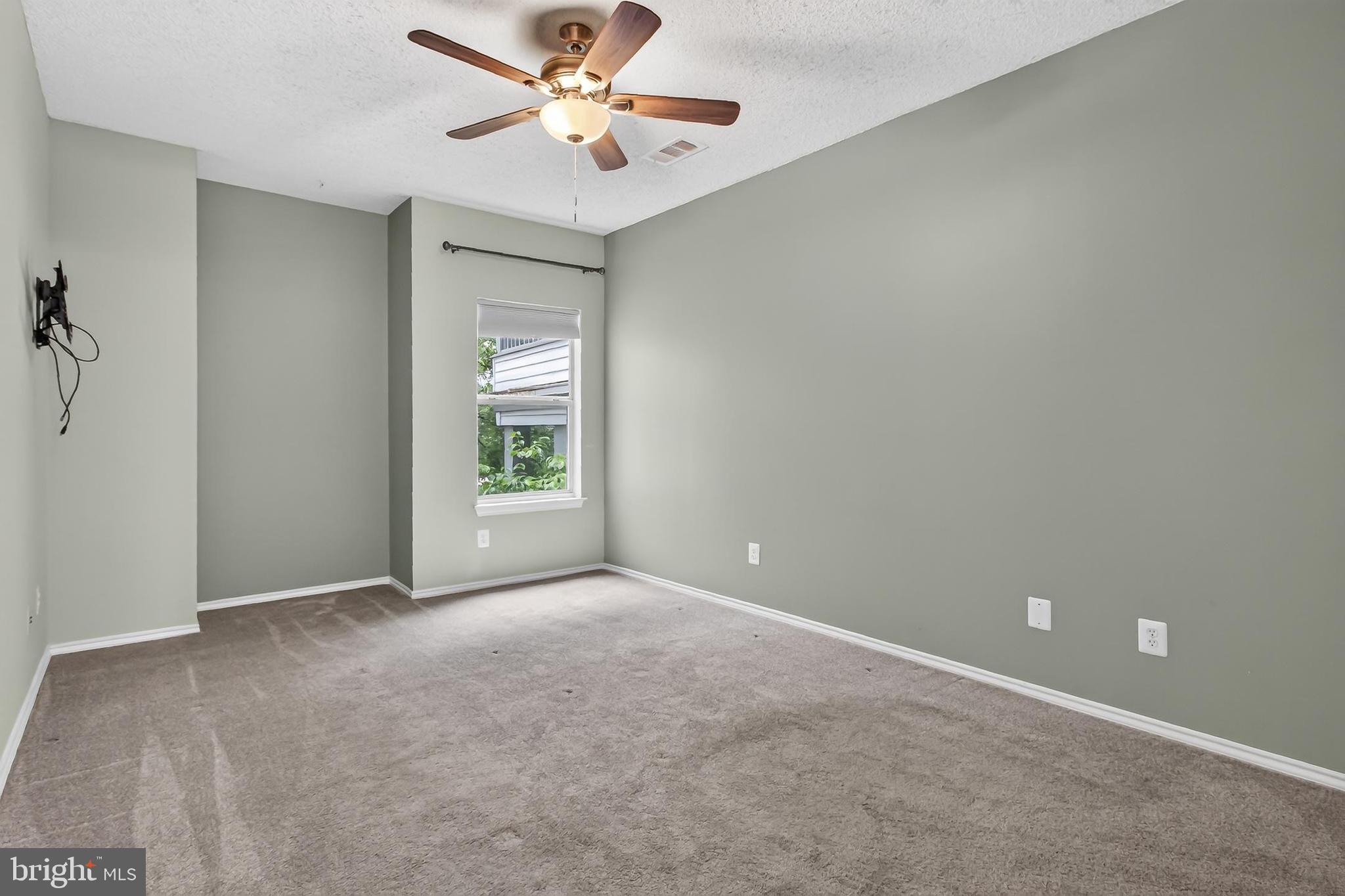 STONECROFT CONDO - Residential