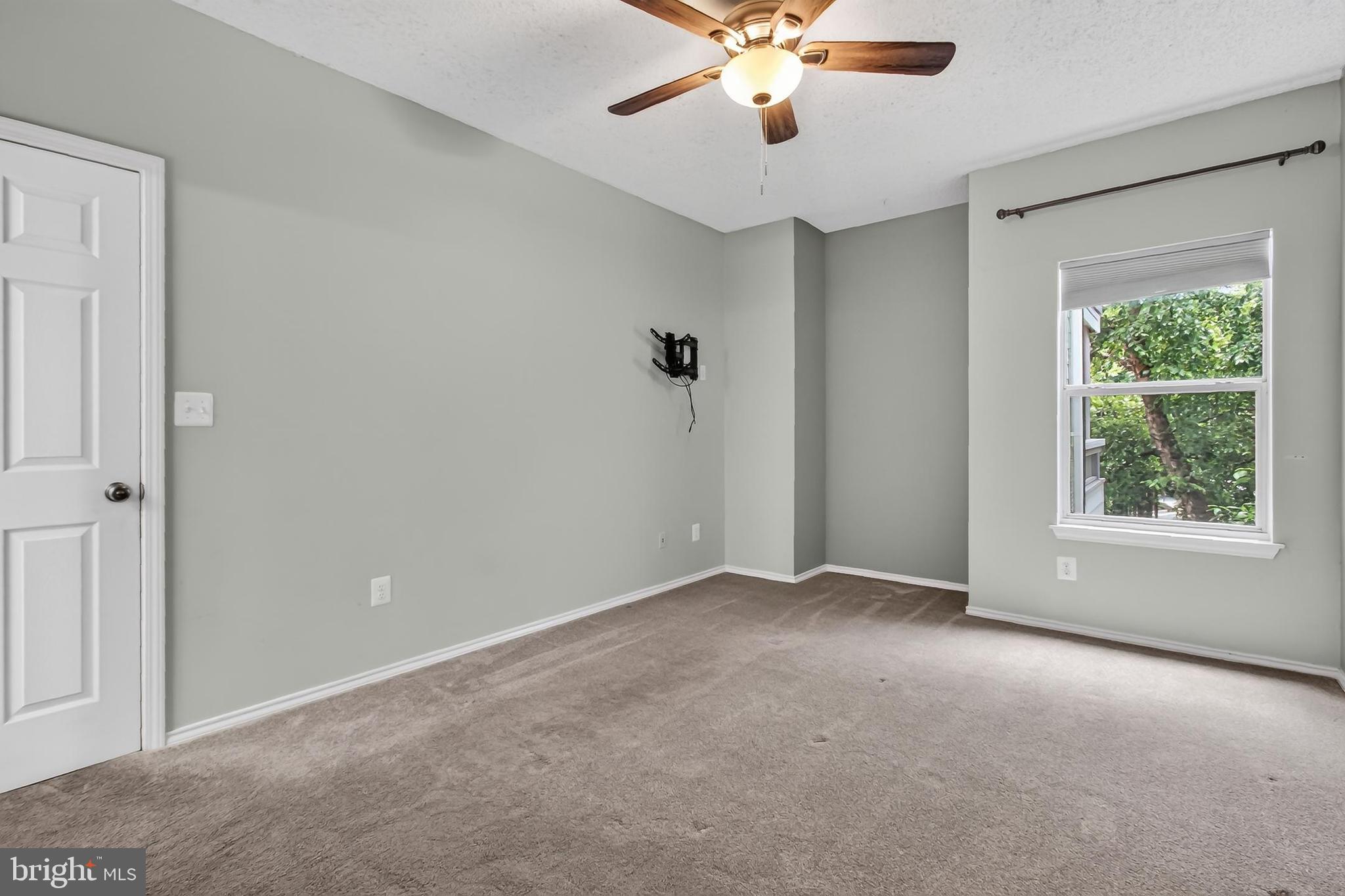 STONECROFT CONDO - Residential