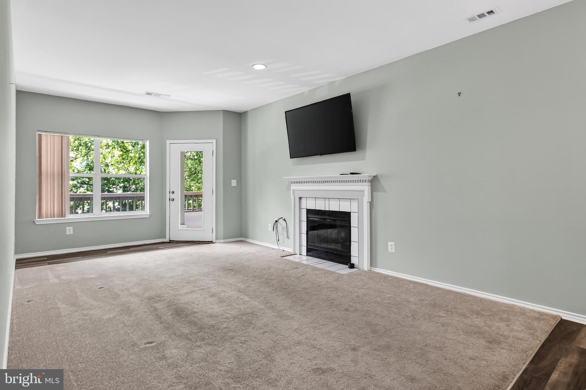 STONECROFT CONDO - Residential