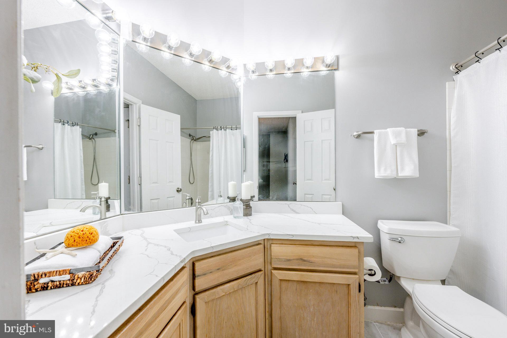 STONECROFT CONDO - Residential