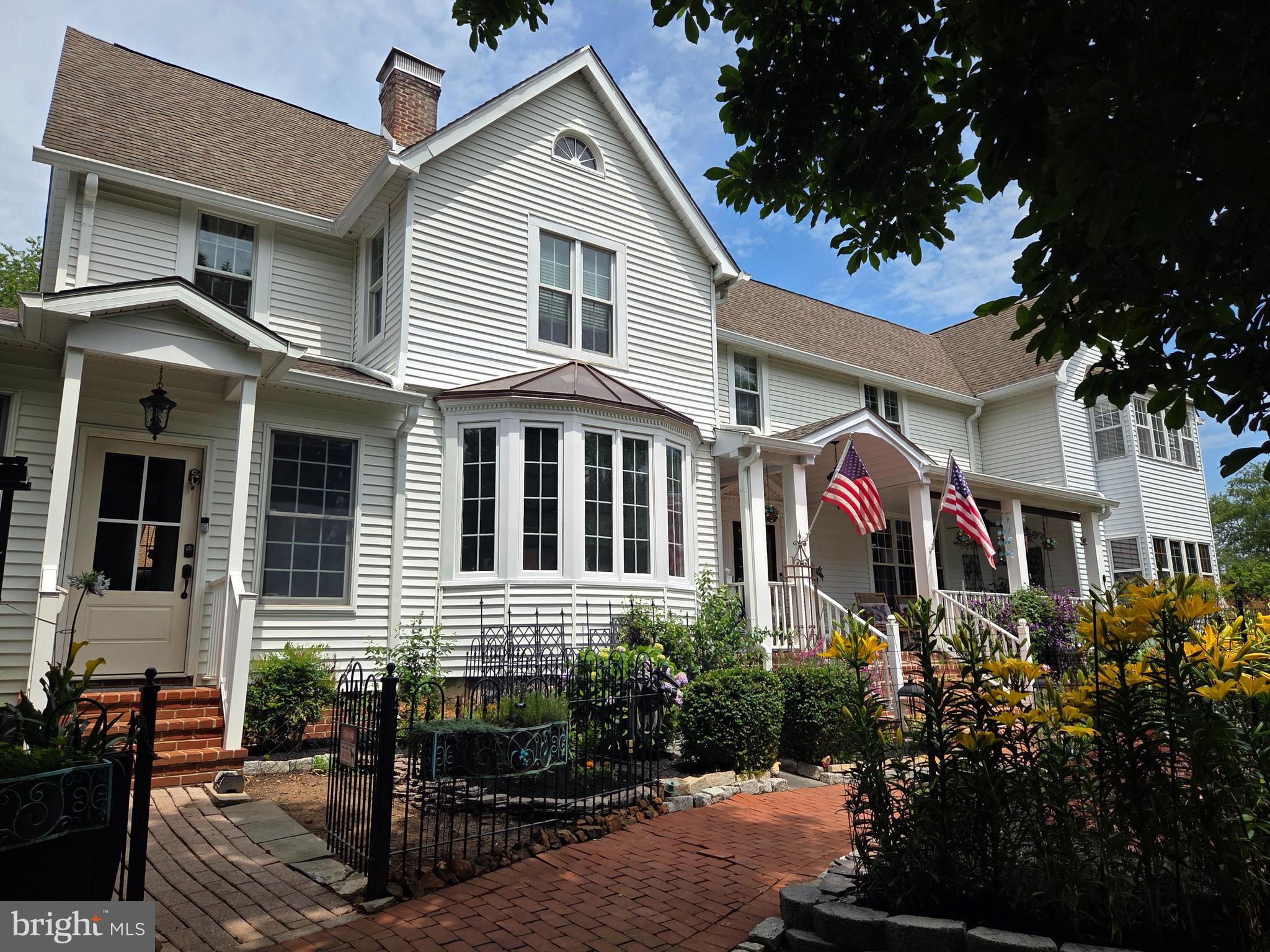 BEL AIR DOWNTOWN - Residential