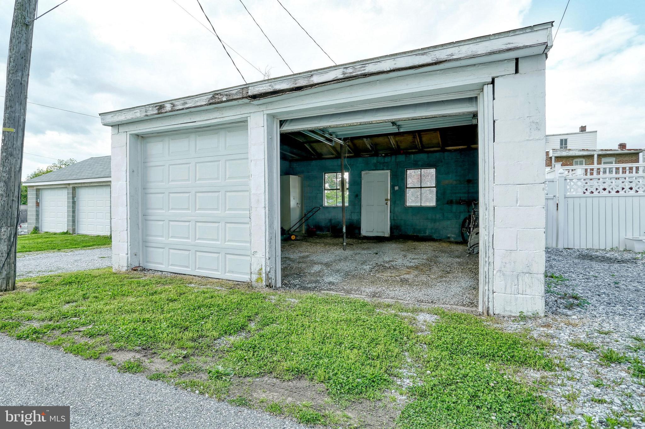 WEST YORK - Residential