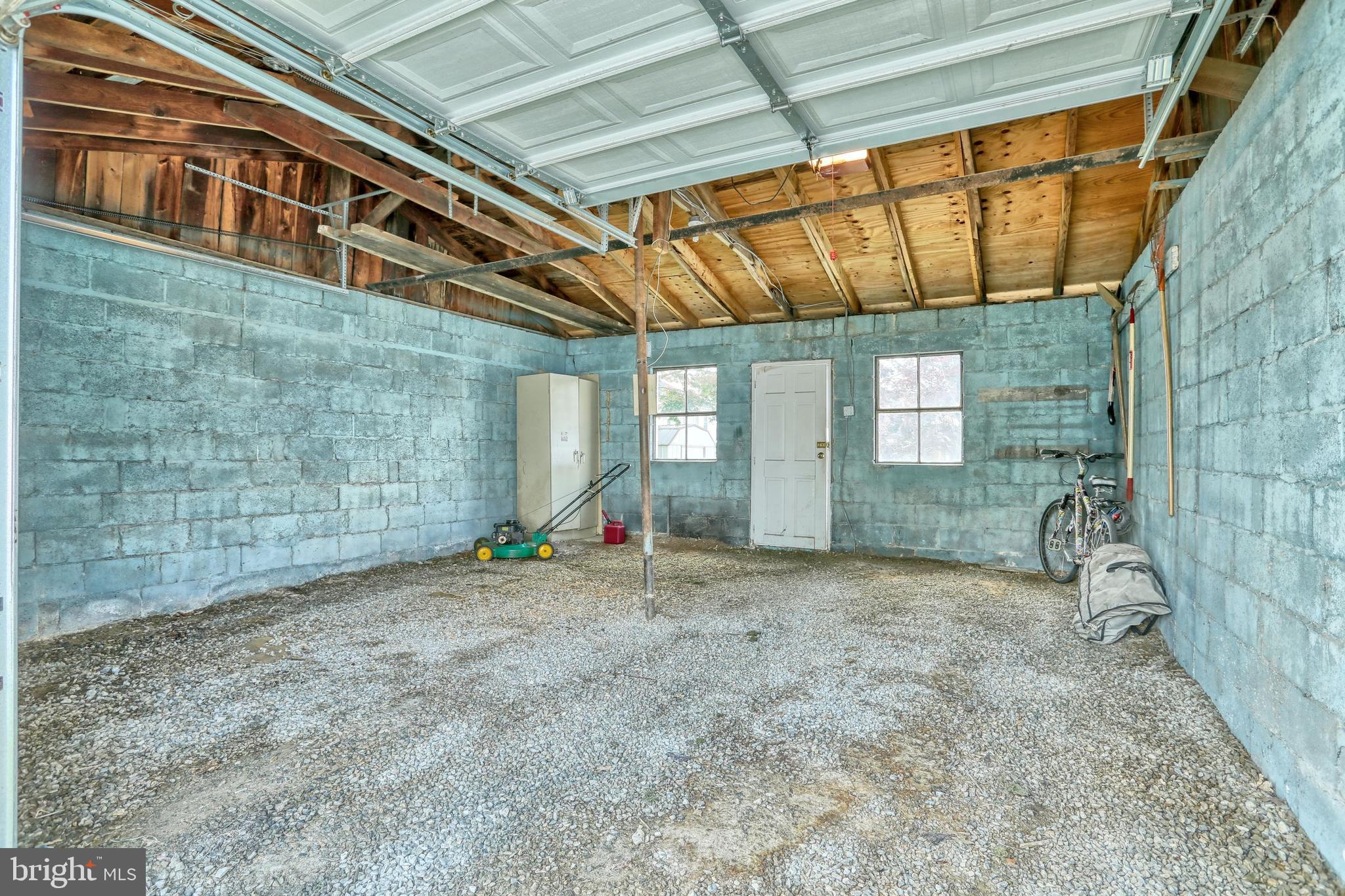 WEST YORK - Residential