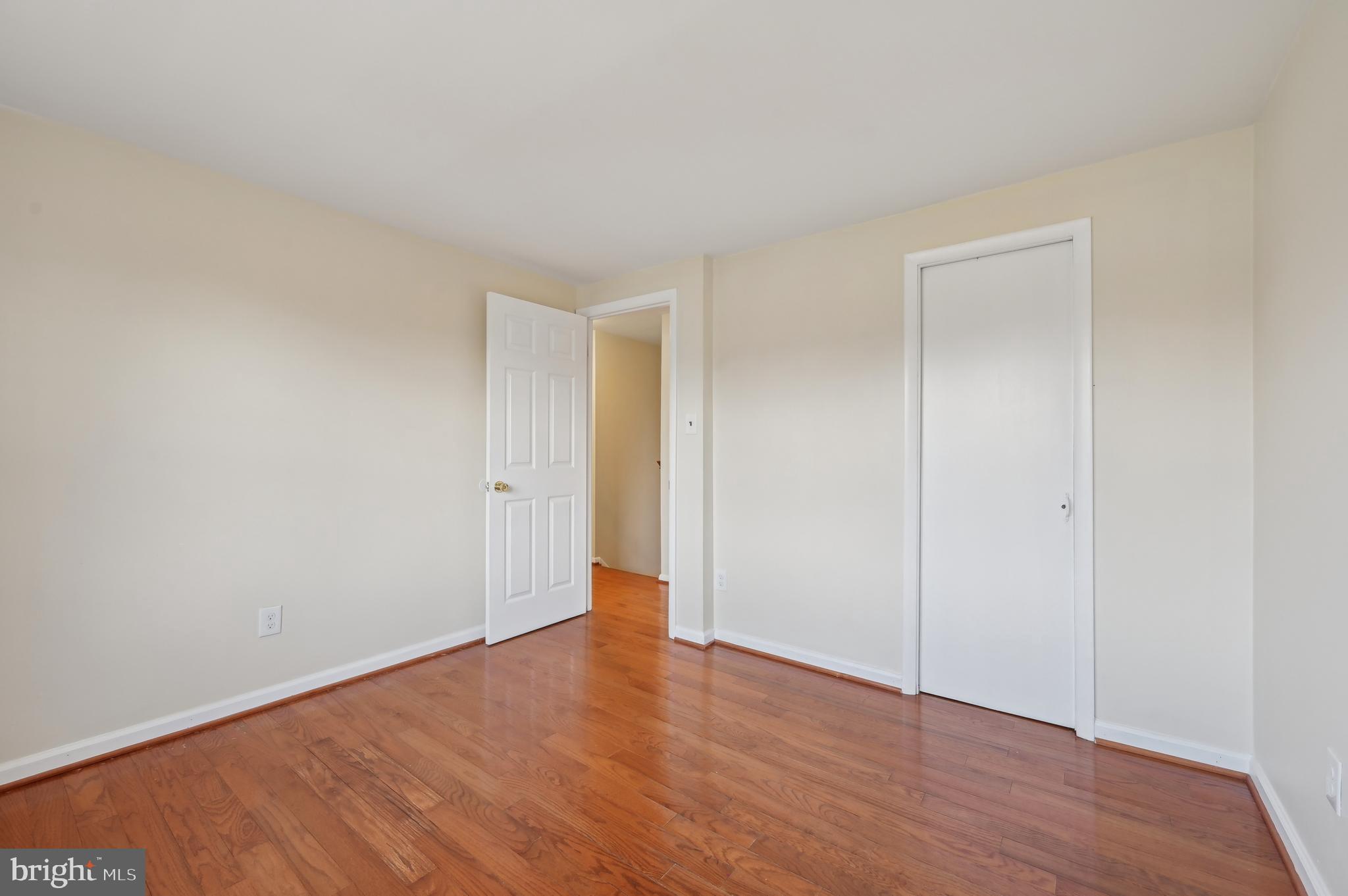 WOODBRIDGE VALLEY - Residential