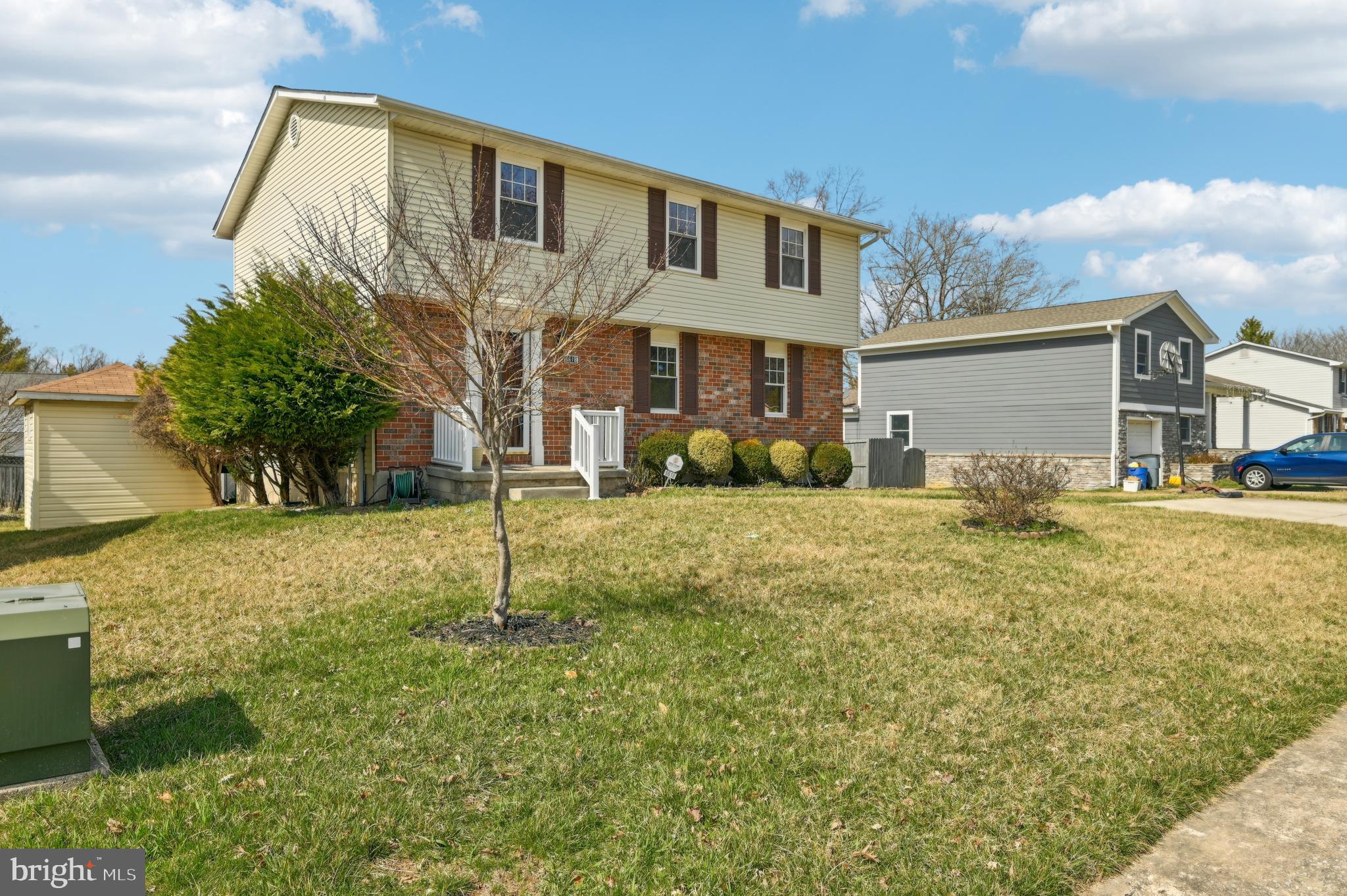 WOODBRIDGE VALLEY - Residential