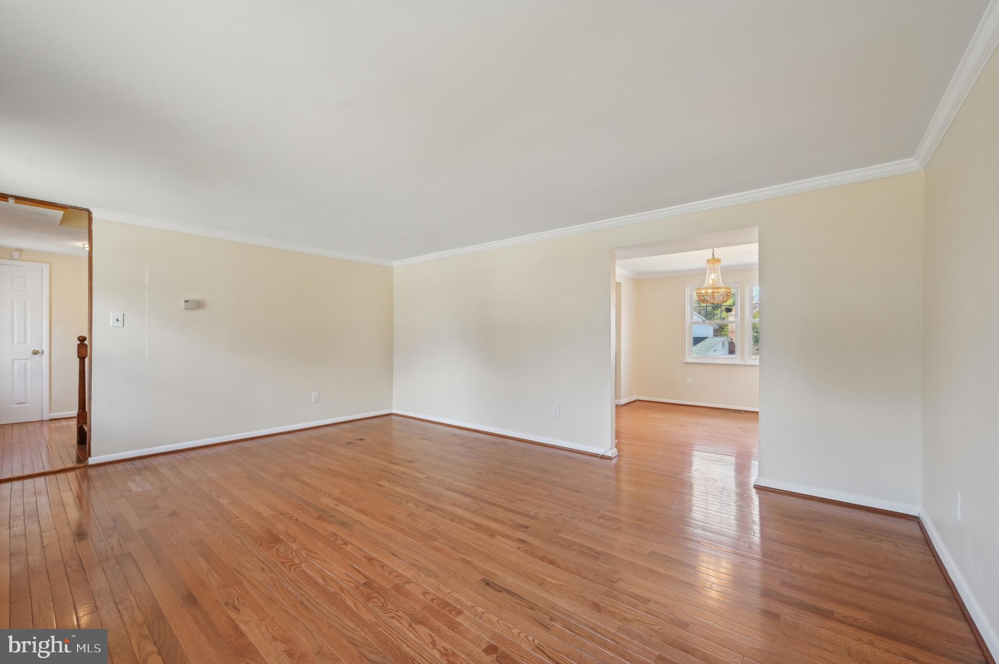 WOODBRIDGE VALLEY - Residential