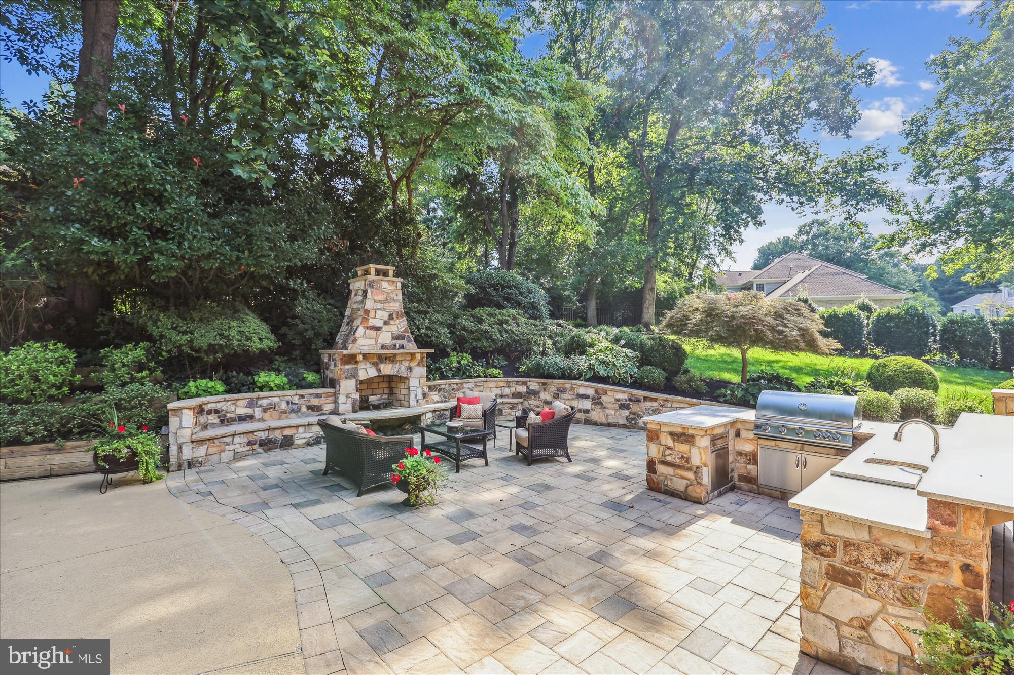FOX DEN ESTATES - Residential