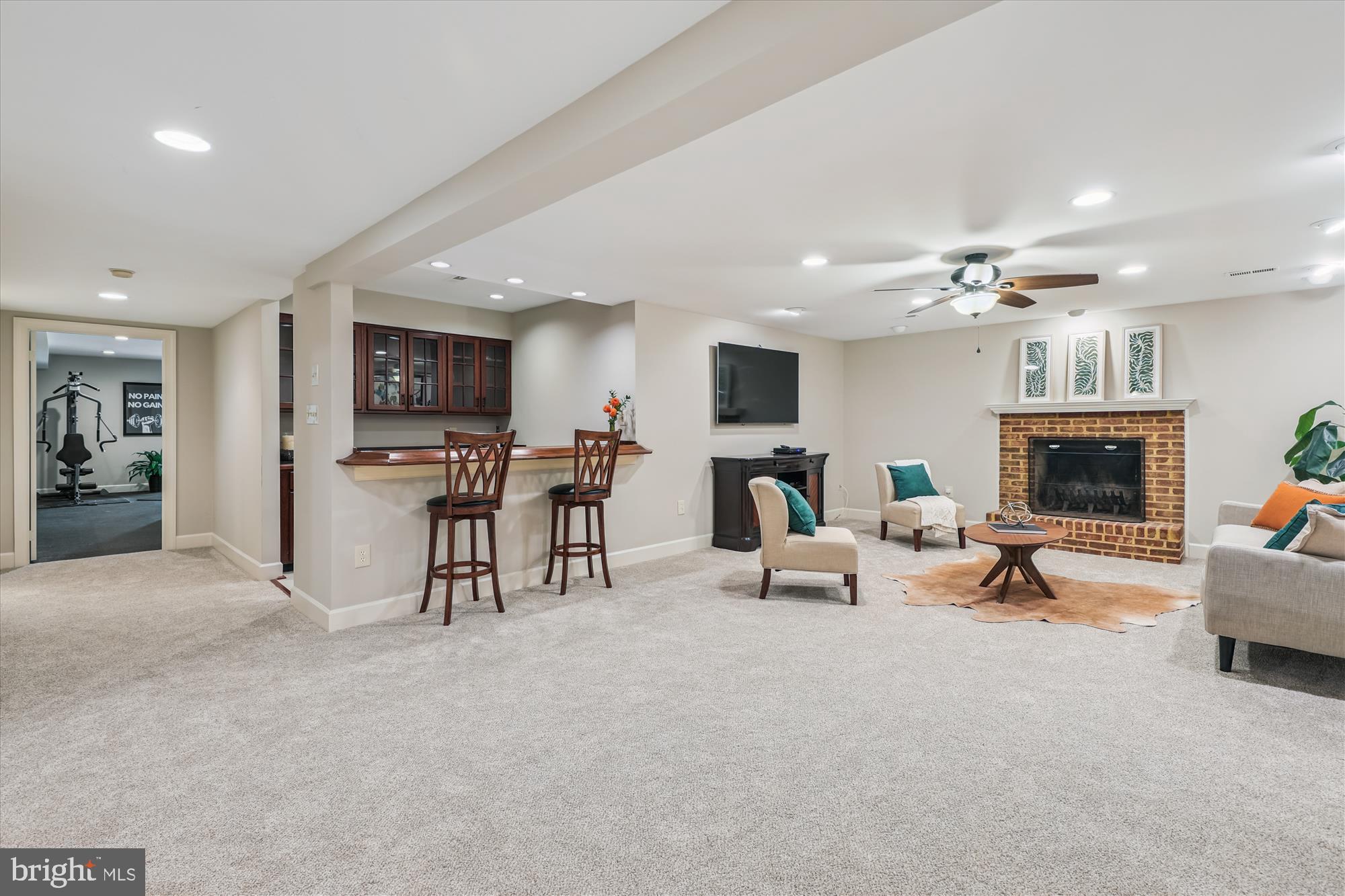 FOX DEN ESTATES - Residential