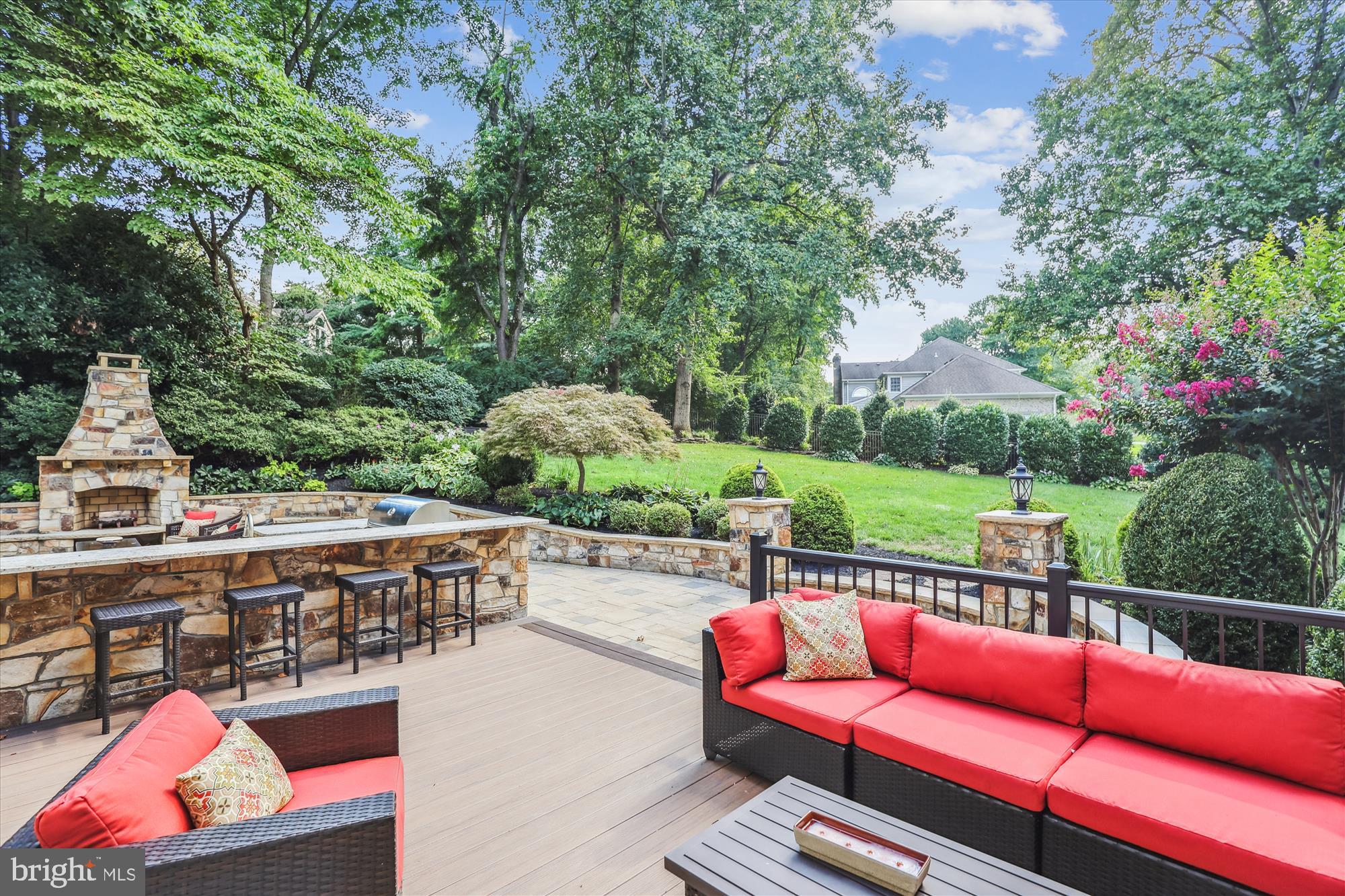 FOX DEN ESTATES - Residential