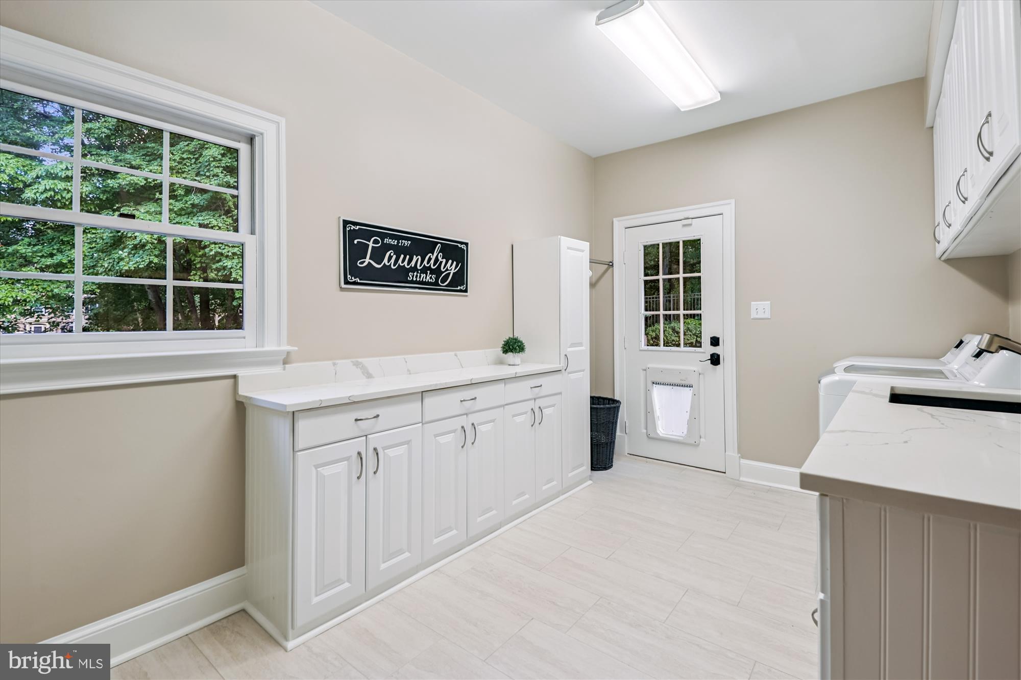 FOX DEN ESTATES - Residential